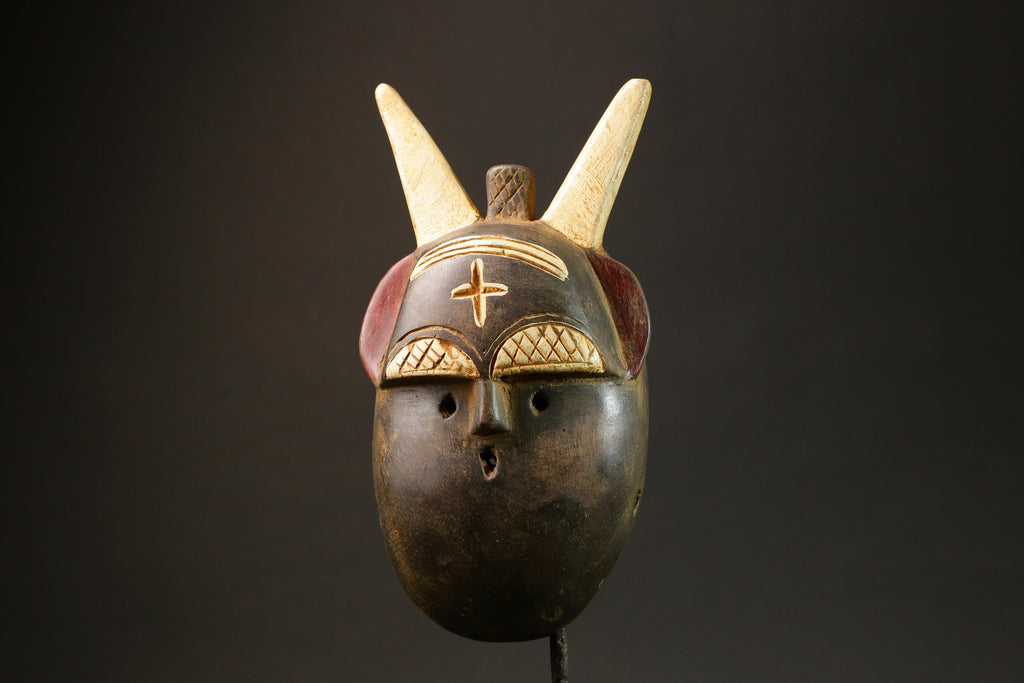 African Mask Toma Handcrafted Wooden Face Portrait with Horns Wall Decor Masks for wall-G3046