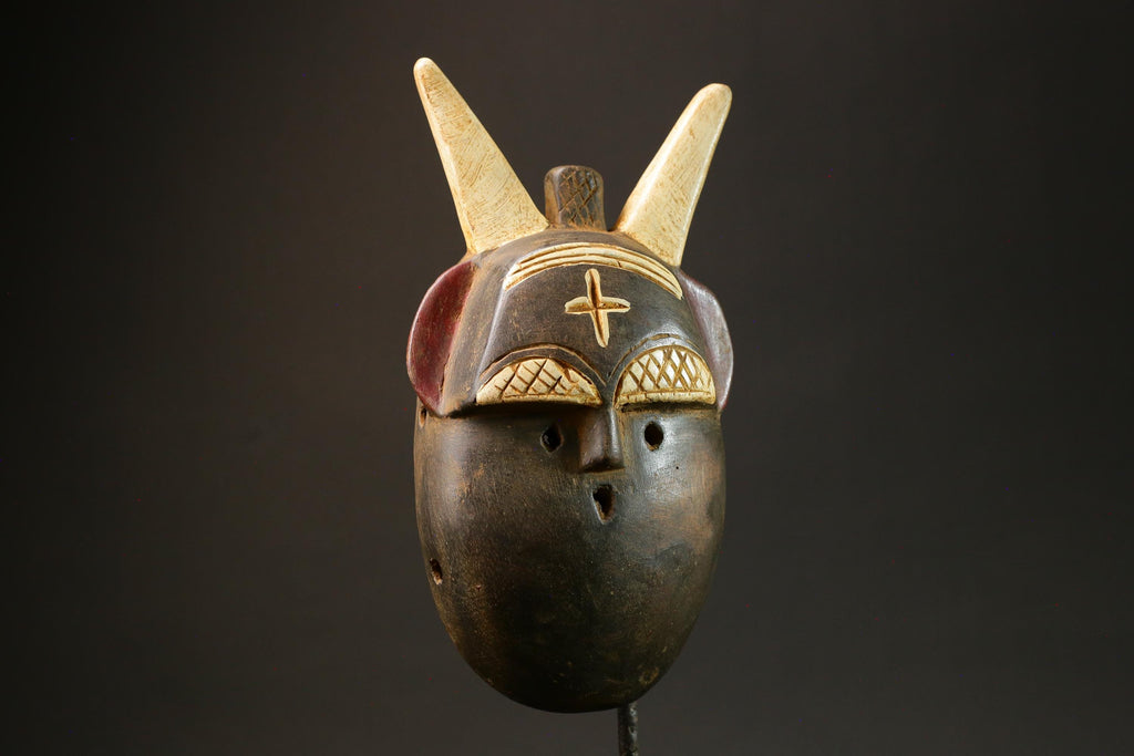 African Mask Toma Handcrafted Wooden Face Portrait with Horns Wall Decor Masks for wall-G3046