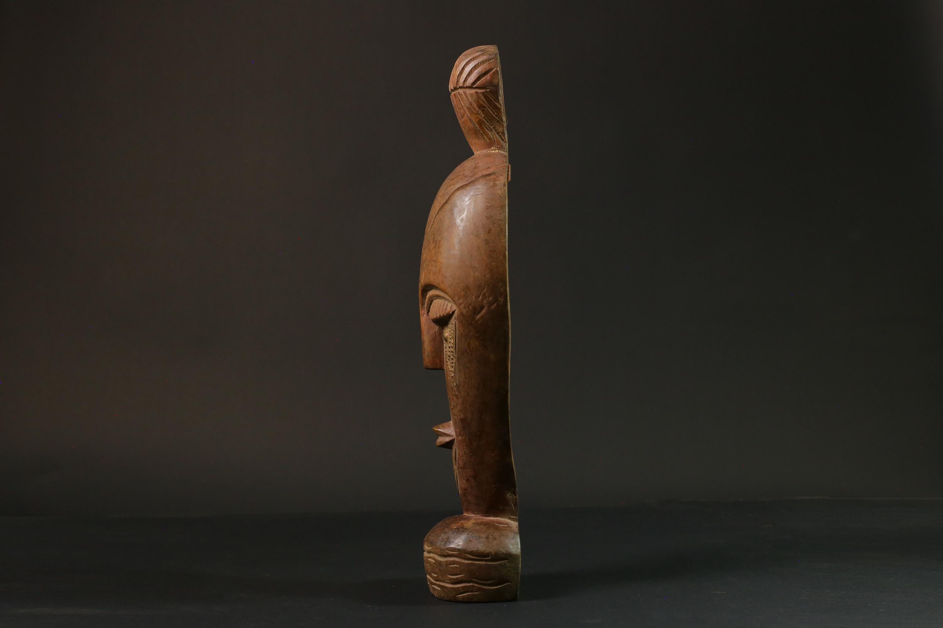 African Wooden Hand Statue Vintage Wall Masks Hanging Masks Mbole Statue 539