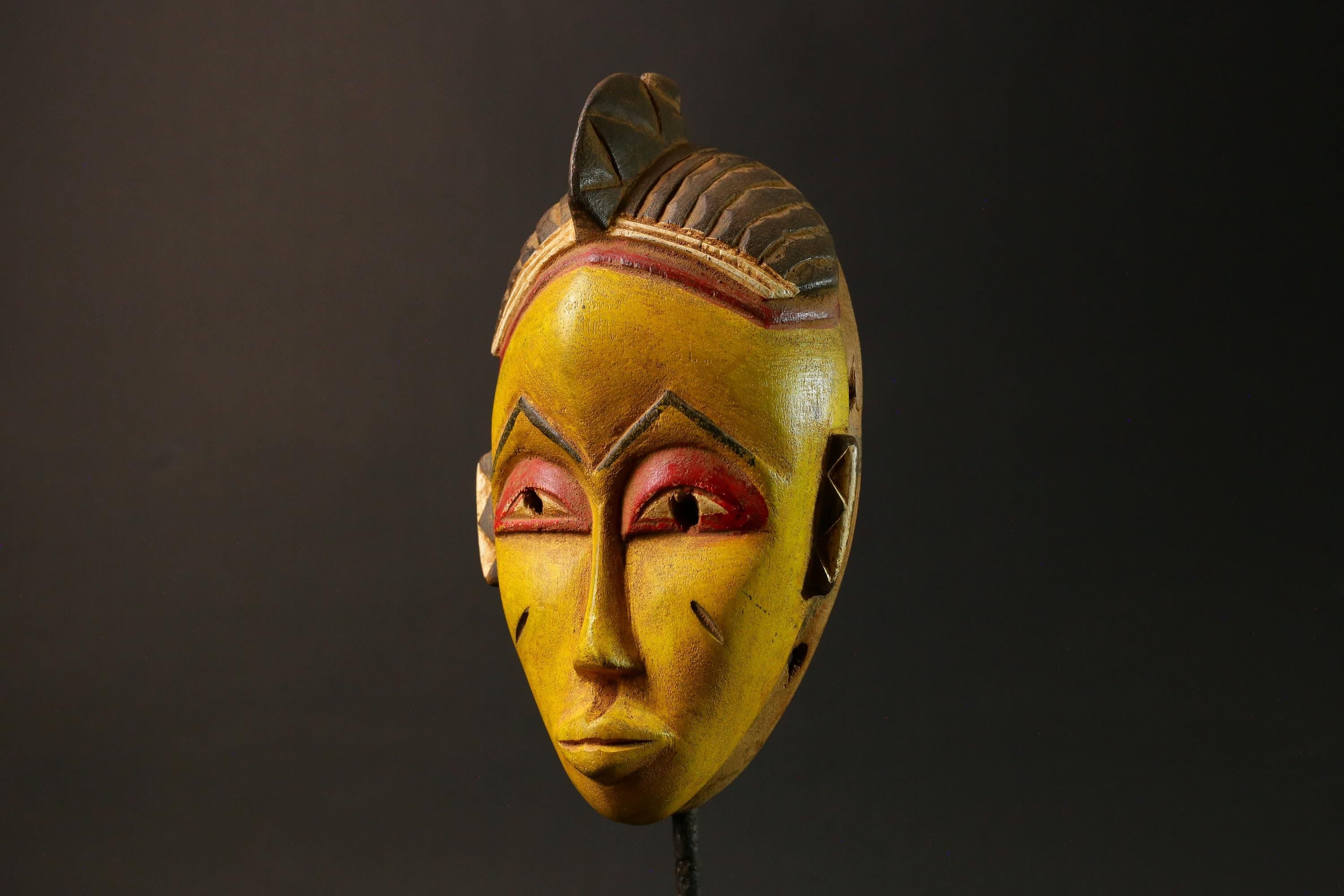 African Guro Mask Vintage Hand-Carved Yellow Wood Baule Tribe Wall Decor Masks for wall-G3059