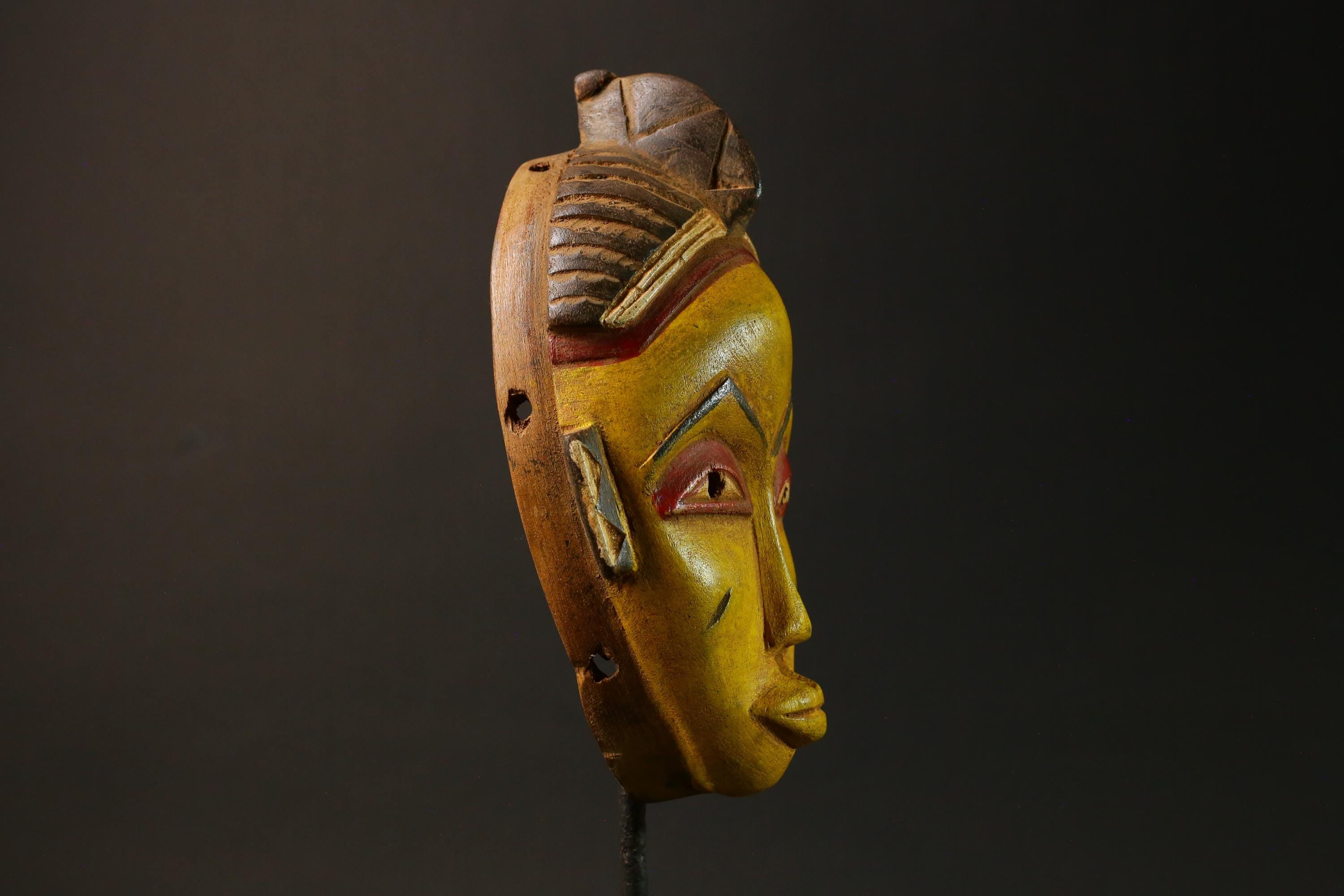 African Guro Mask Vintage Hand-Carved Yellow Wood Baule Tribe Wall Decor Masks for wall-G3059