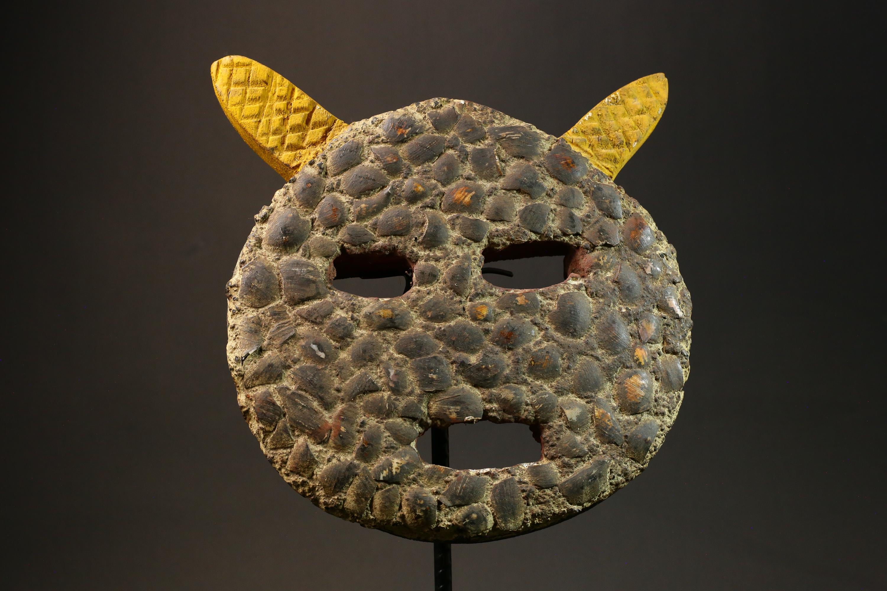 Authentic African Goli Tribe Mask - Handcrafted Wooden Wall Hanging Decor Masks for wall-G1441