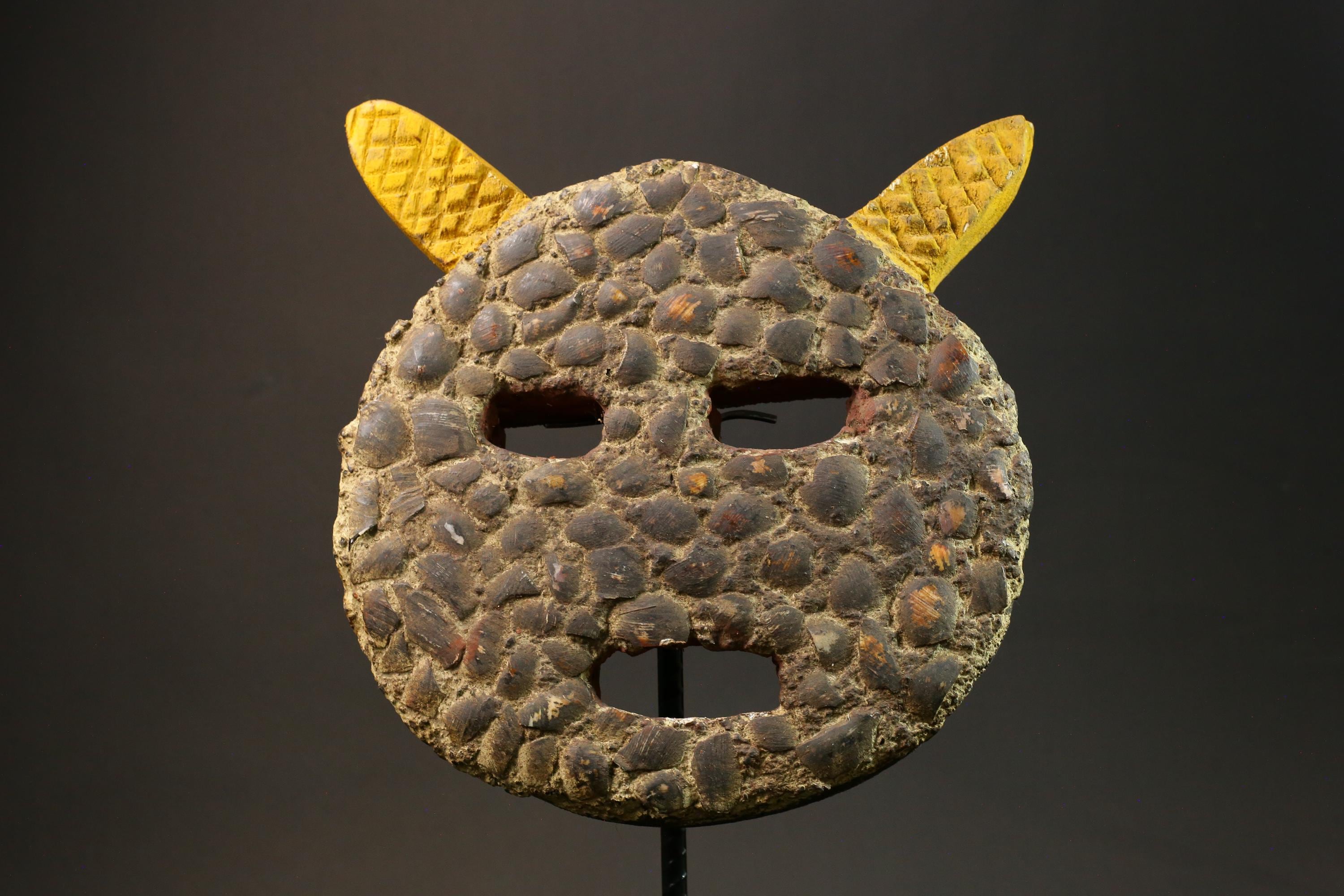 Authentic African Goli Tribe Mask - Handcrafted Wooden Wall Hanging Decor Masks for wall-G1441