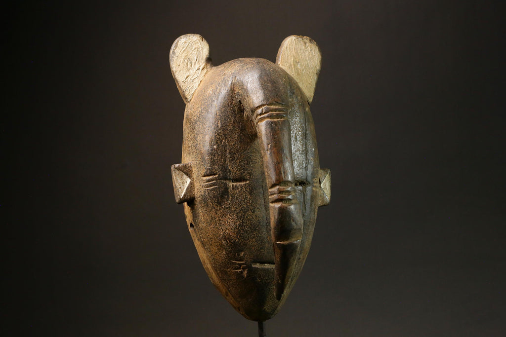 African Guro Mask - Handmade Carved Wood Wall Hanging with Elephant Nose Masks for wall-9120