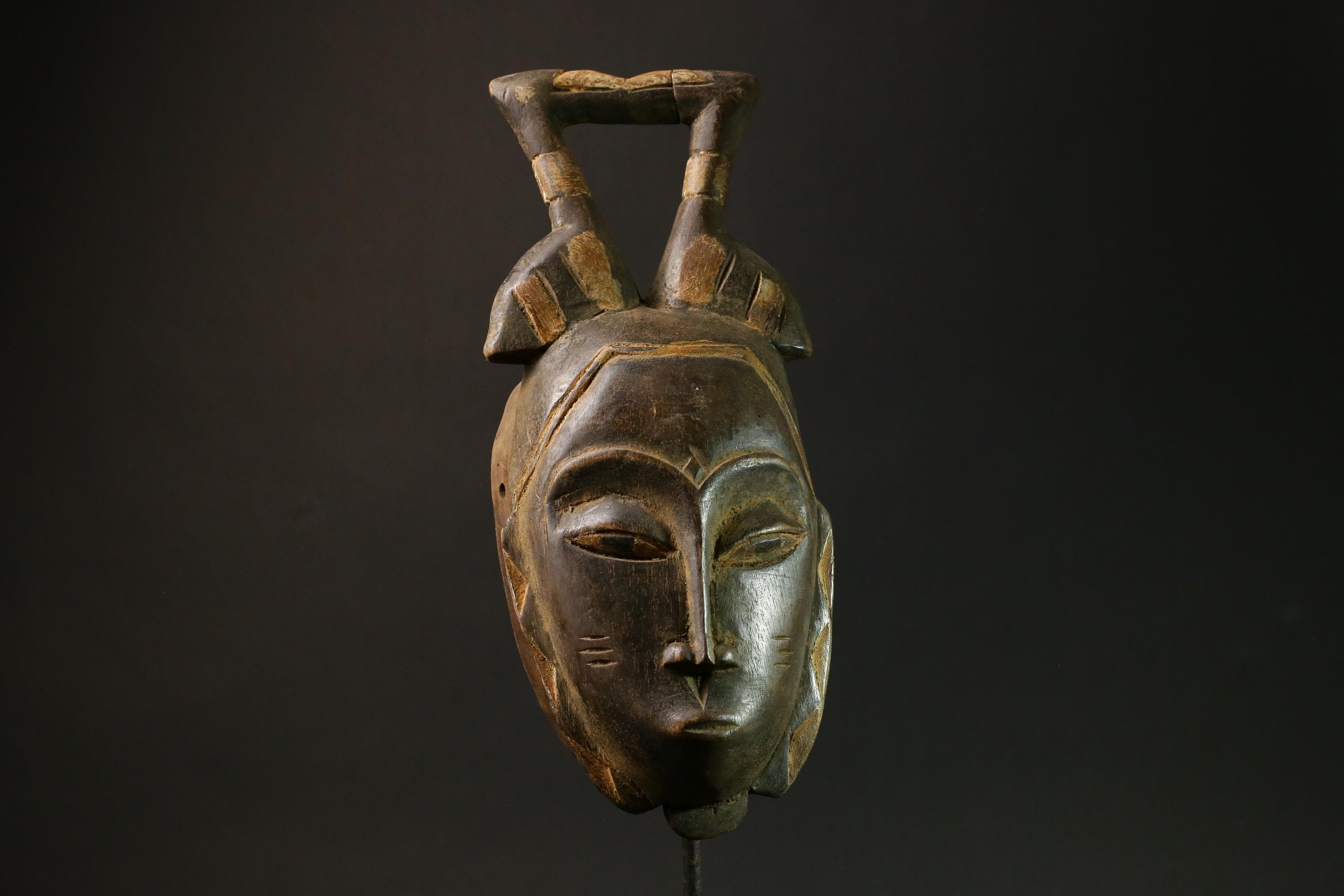 Vintage African Guro Tribal Mask - Hand-Carved Wooden Wall Hanging Decor Masks for wall-7869