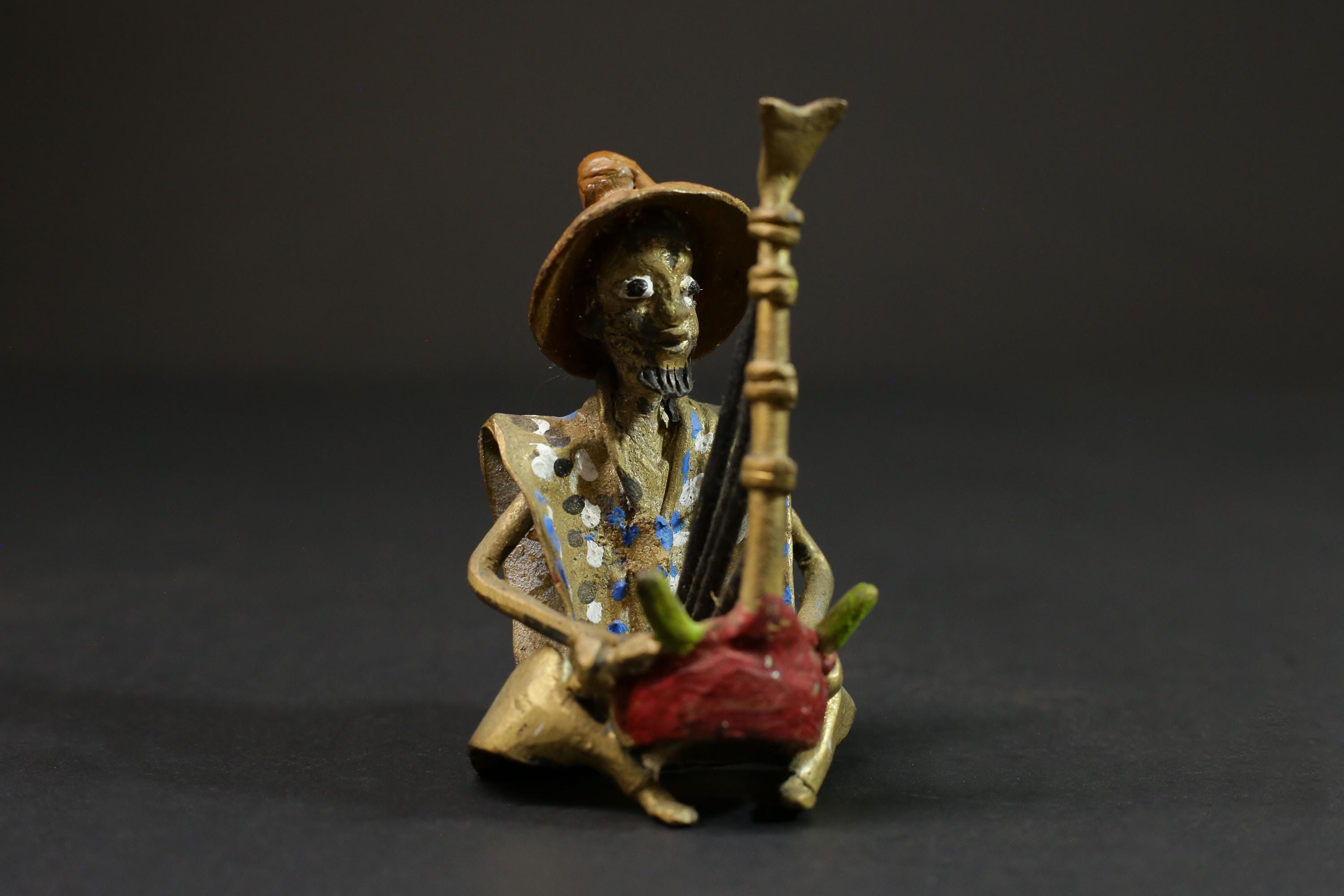African Brass Tribal Musician With Rare Musical Instrument Benin Dogon wax-G2856