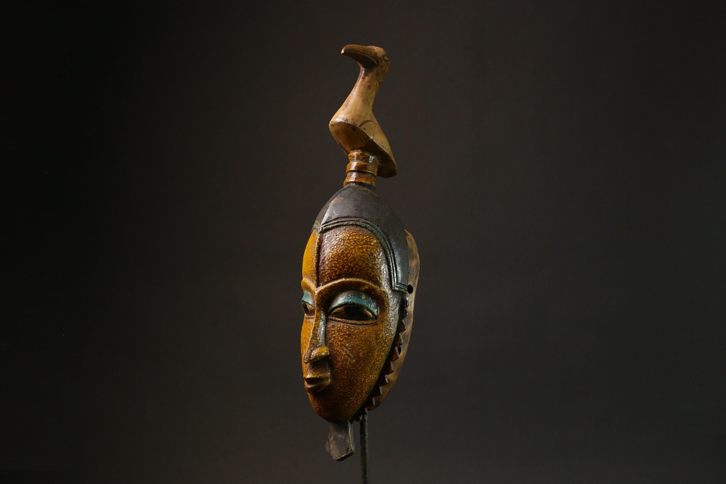 African Handmade Guro Mask Vintage Tribal Wall Hanging Decor Unique Art Piece Protector for Home Decor and Collectors-G3127