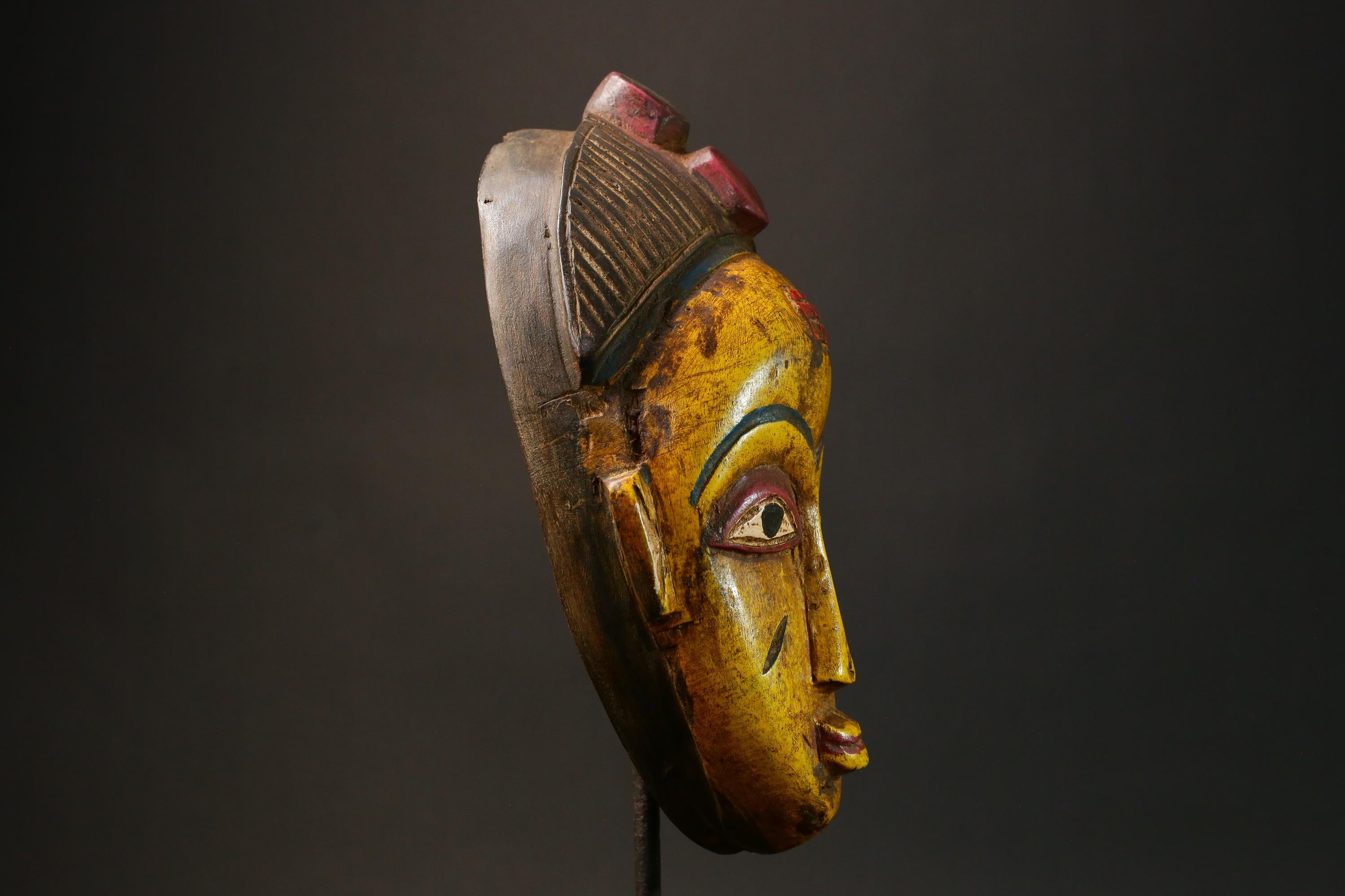 African Vintage African Baule Mask - Hand-Carved Wooden Figure for Unique Wall Decor - Authentic Ethnic Art Piece for Home Decor - G3161