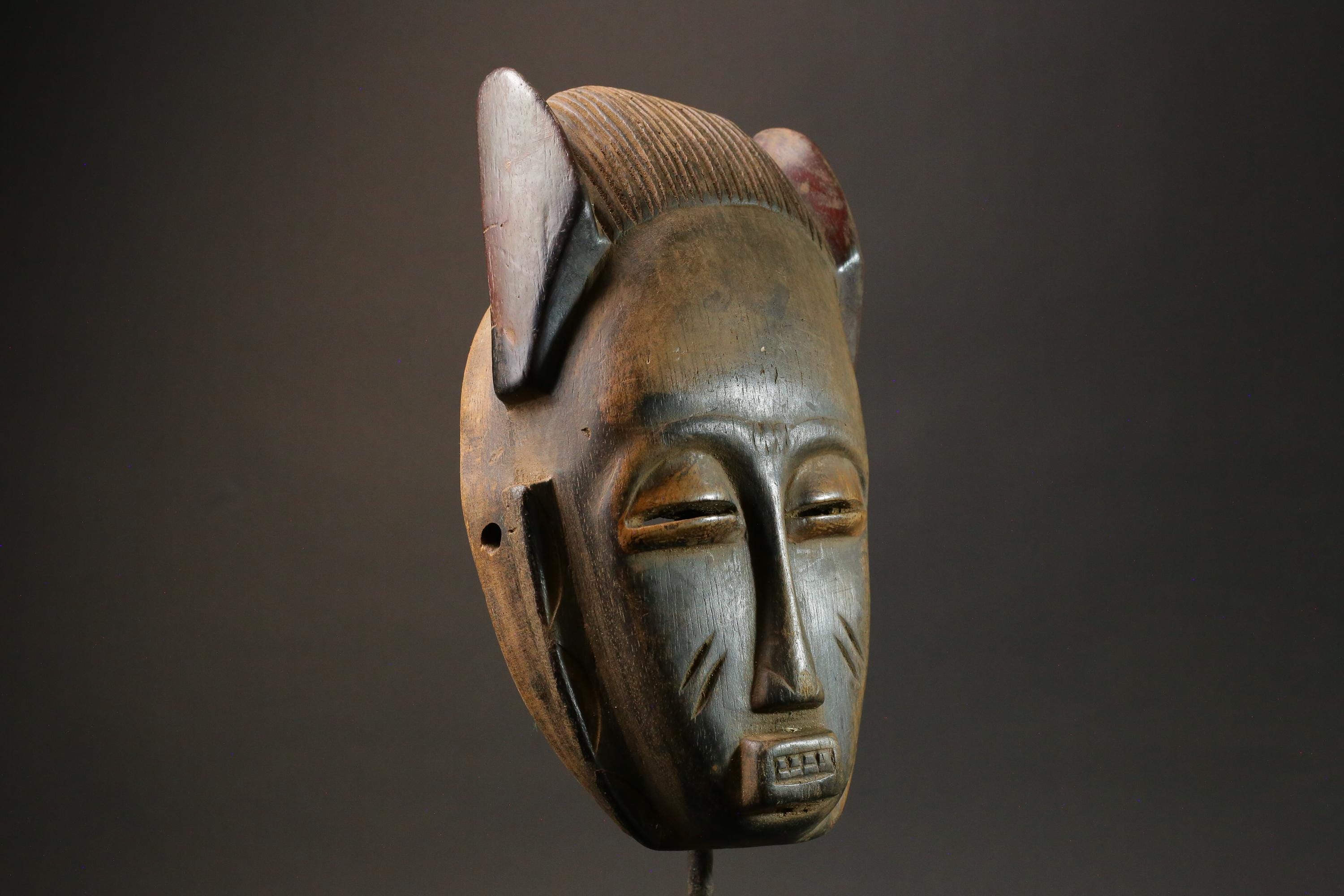 African Tribal Guro Wood masks Hand Carved Vintage Wood Hanging Masks for wall-7557