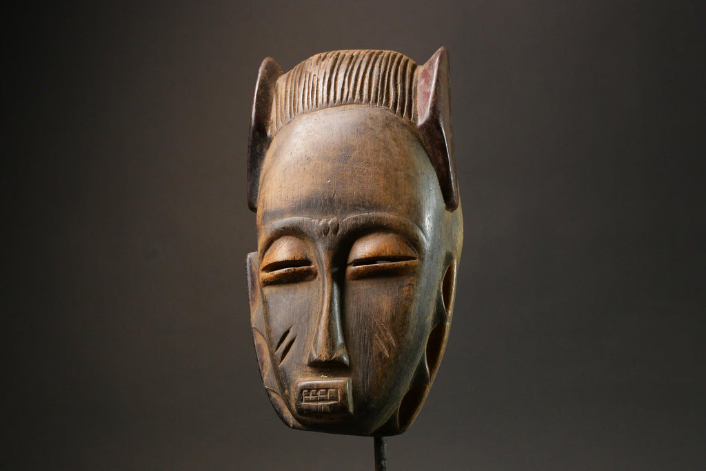 African Tribal Guro Wood masks Hand Carved Vintage Wood Hanging Masks for wall-7557