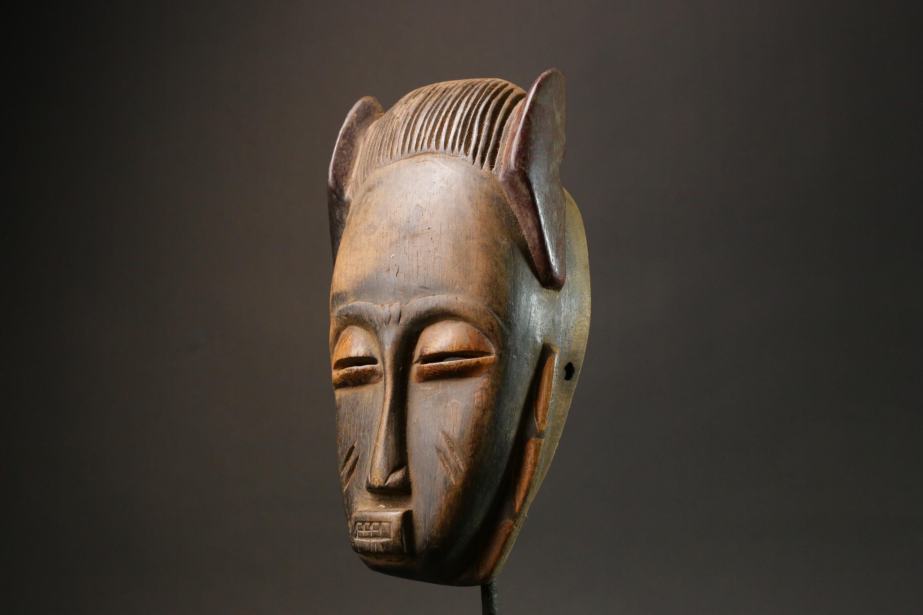 African Tribal Guro Wood masks Hand Carved Vintage Wood Hanging Masks for wall-7557