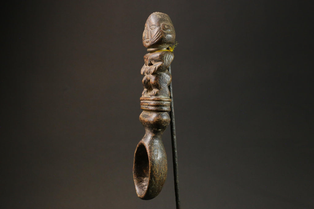african statue wooden figure Mangbetu Spoon Mask Showcases Impeccable-7528