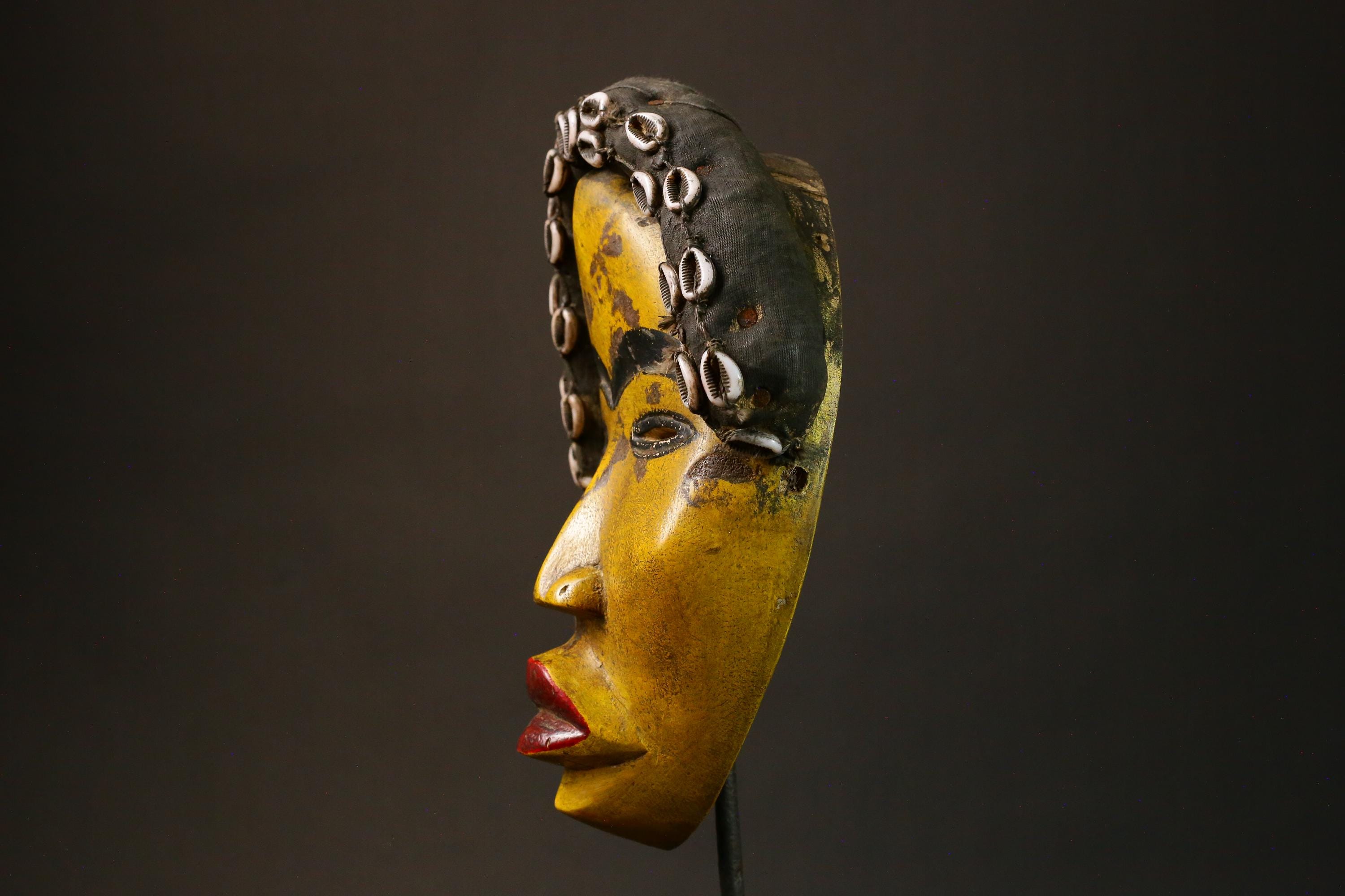 African Authent Zakpai Mask Handcrafted Tribal Art from Côte d'Ivoire and Liberia Unique Wall Decor Piece for Home Display - G3277