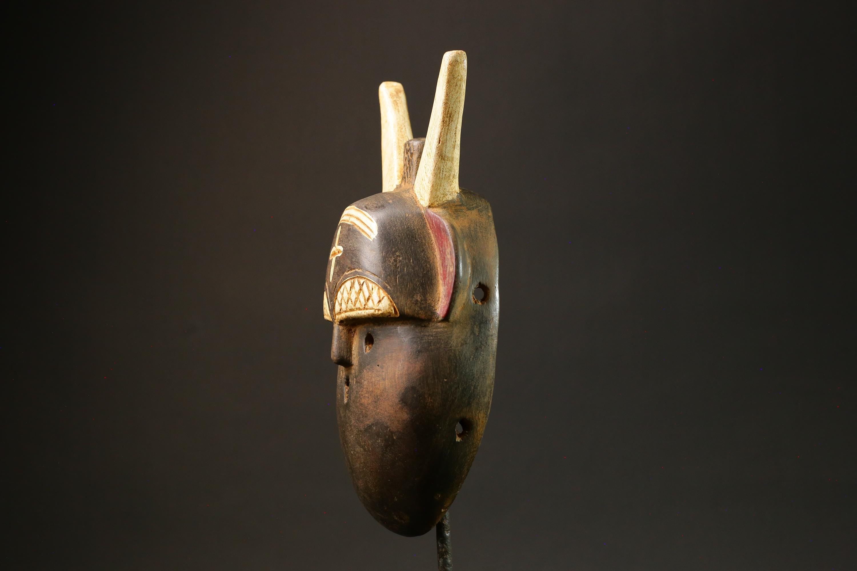 African Mask Toma Handcrafted Wooden Face Portrait with Horns Wall Decor Masks for wall-G3046