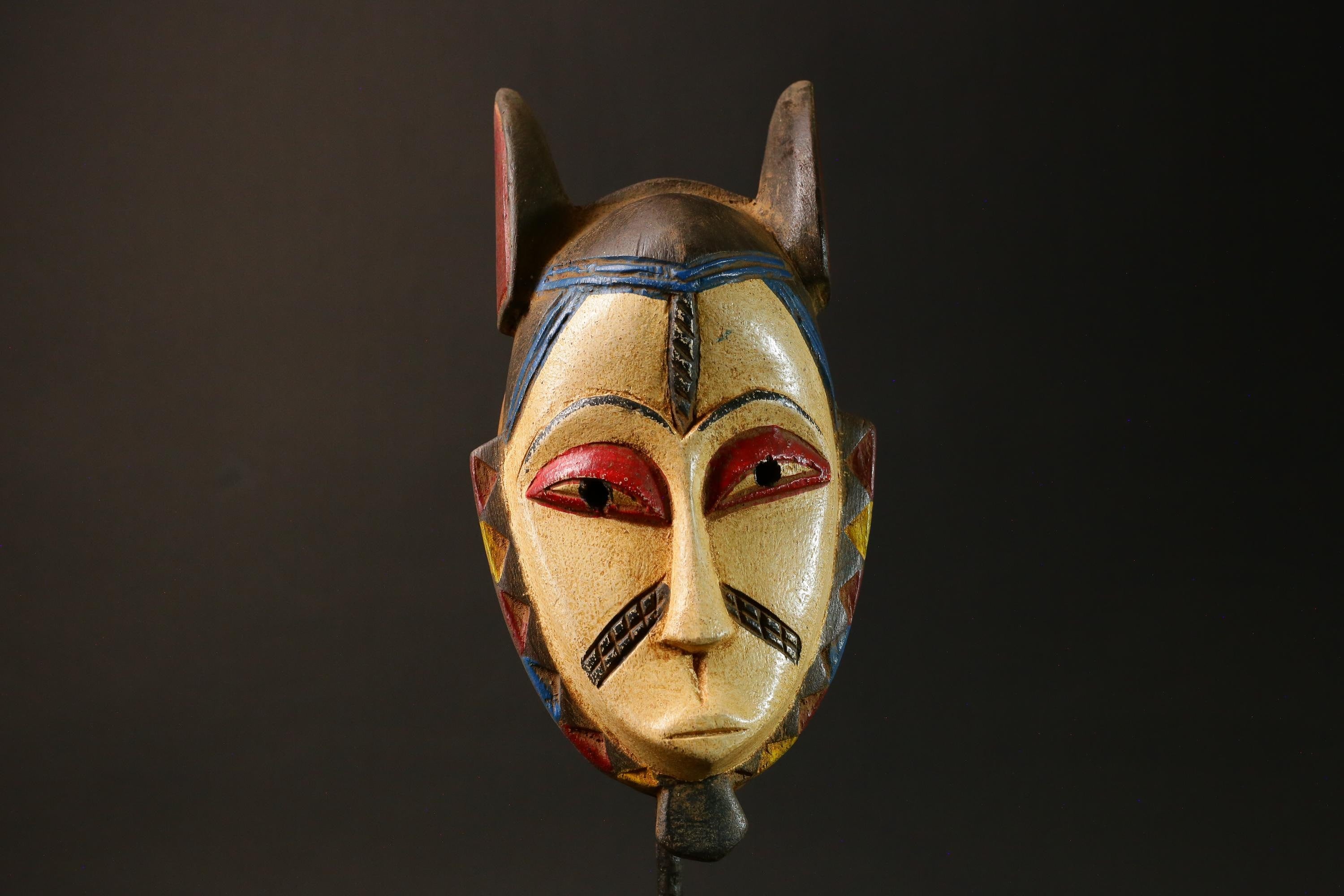 African Goro Baule Mask Hand-Carved White Wood Wall Hanging Decor Masks for wall-G3054