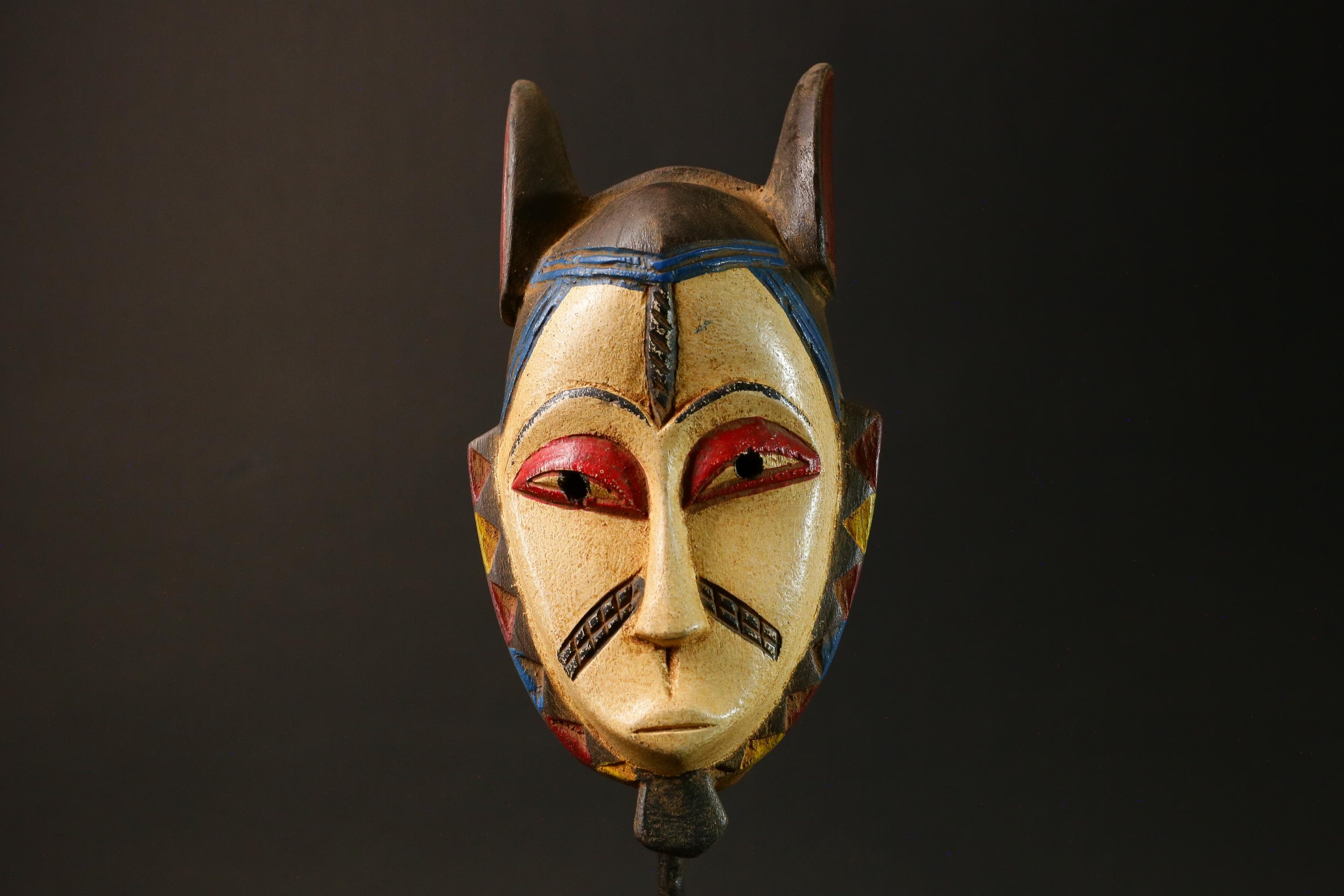 African Goro Baule Mask Hand-Carved White Wood Wall Hanging Decor Masks for wall-G3054