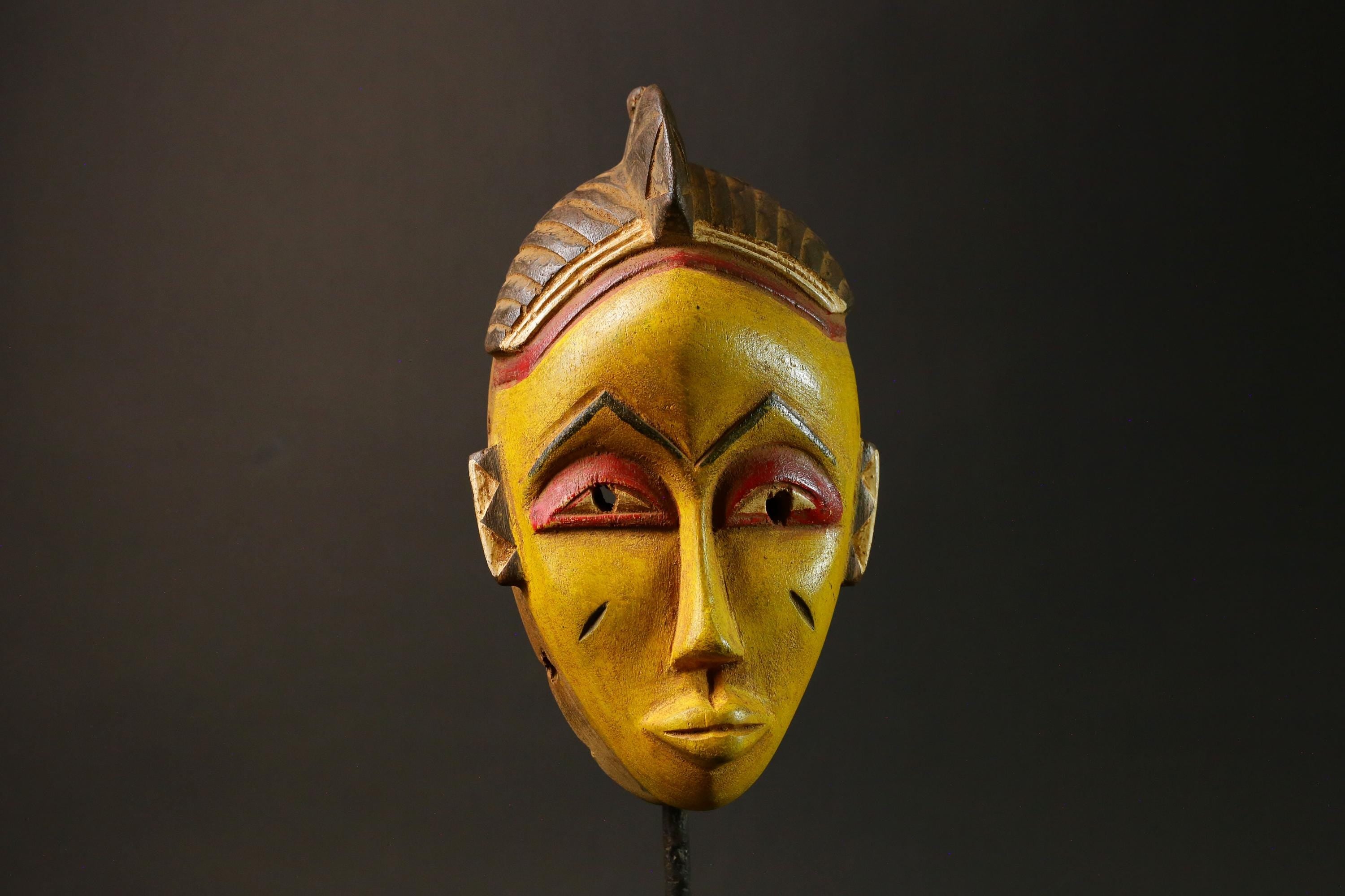 African Guro Mask Vintage Hand-Carved Yellow Wood Baule Tribe Wall Decor Masks for wall-G3059