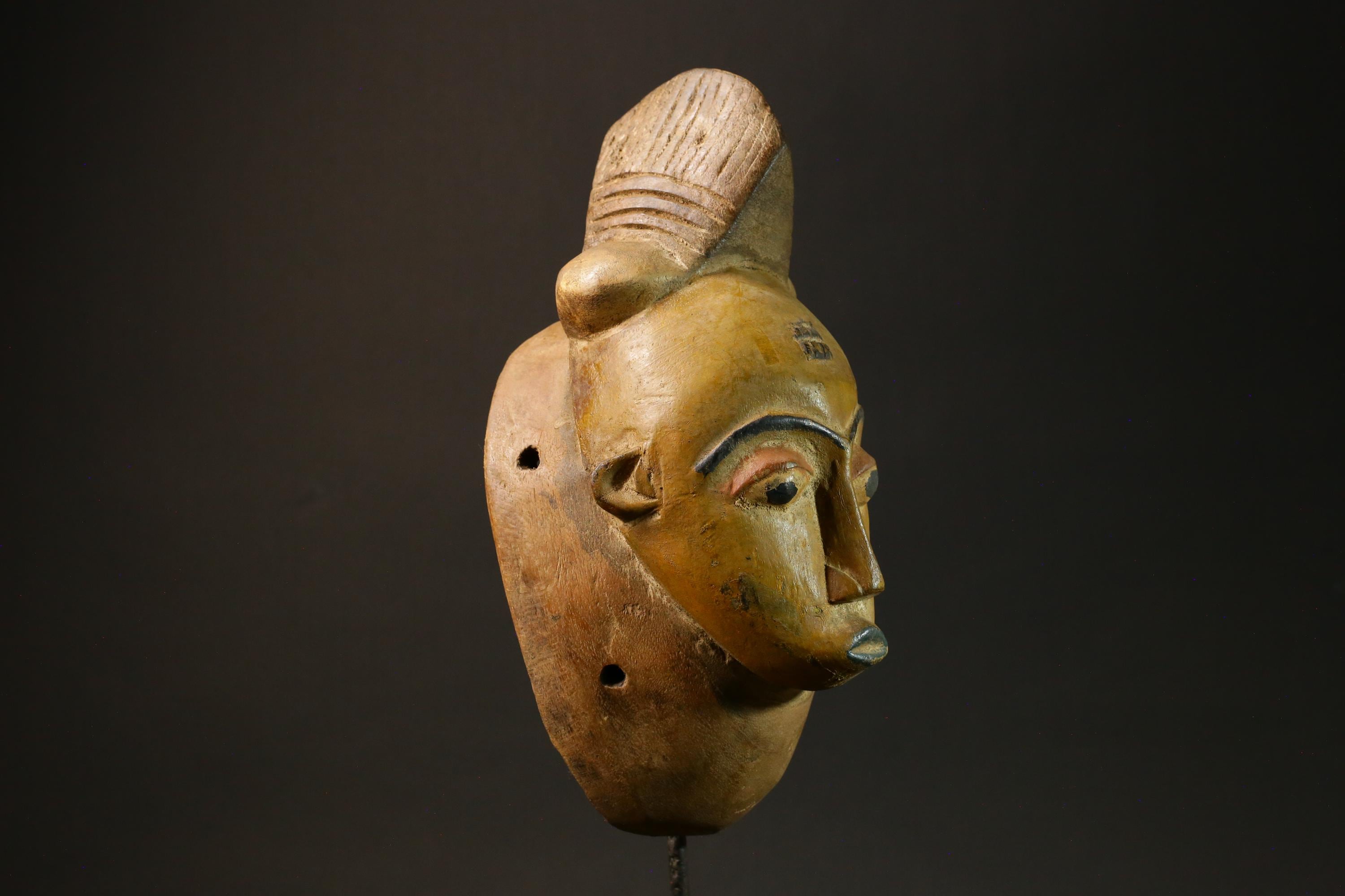 Vintage African Wooden Mask Hand-Carved Guro Gu Wall Décor for Home Masks for wall-4467
