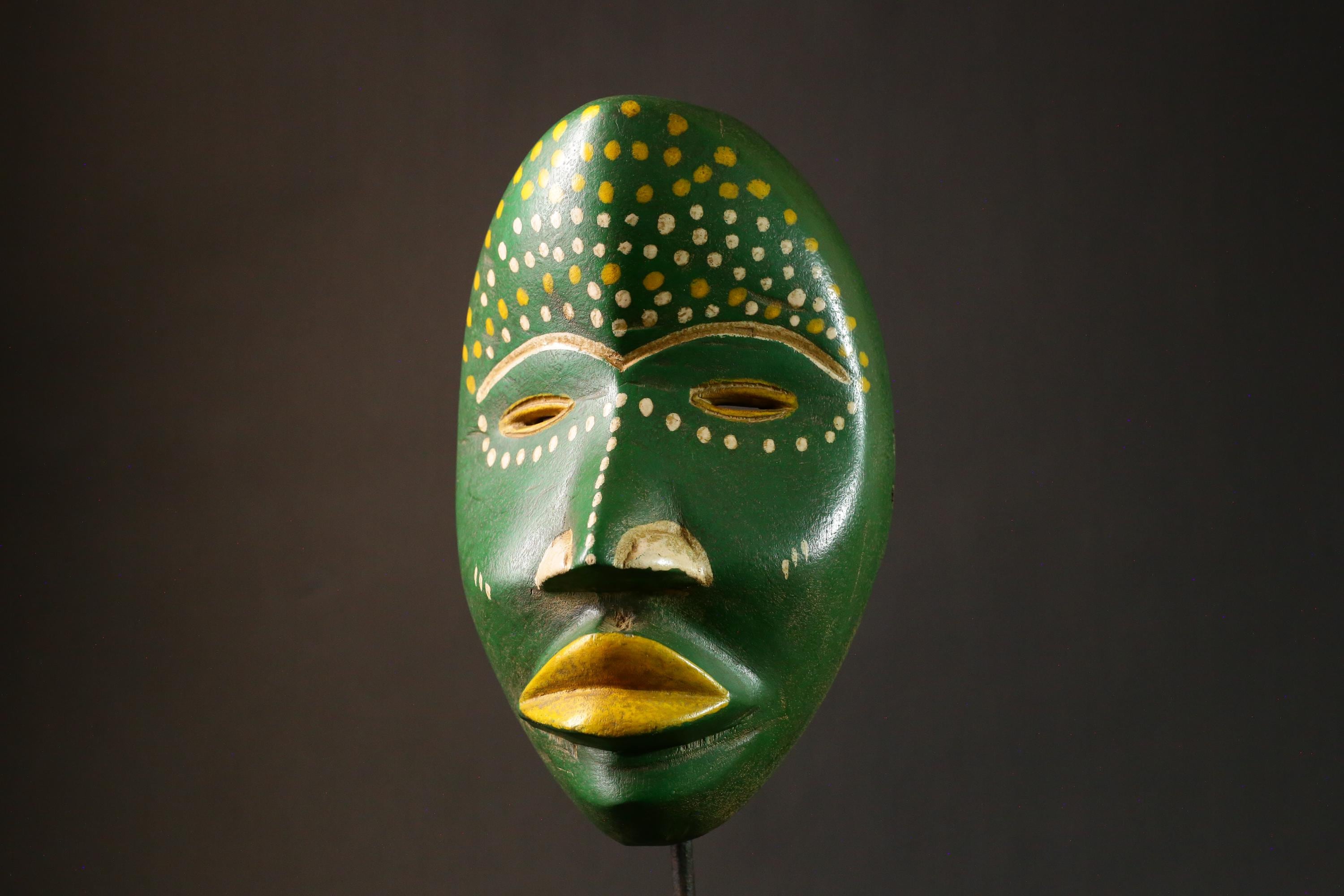 African Dan Gunye Mask - Traditional Brown Wood Wall Hanging Decor Masks for wall-G3300
