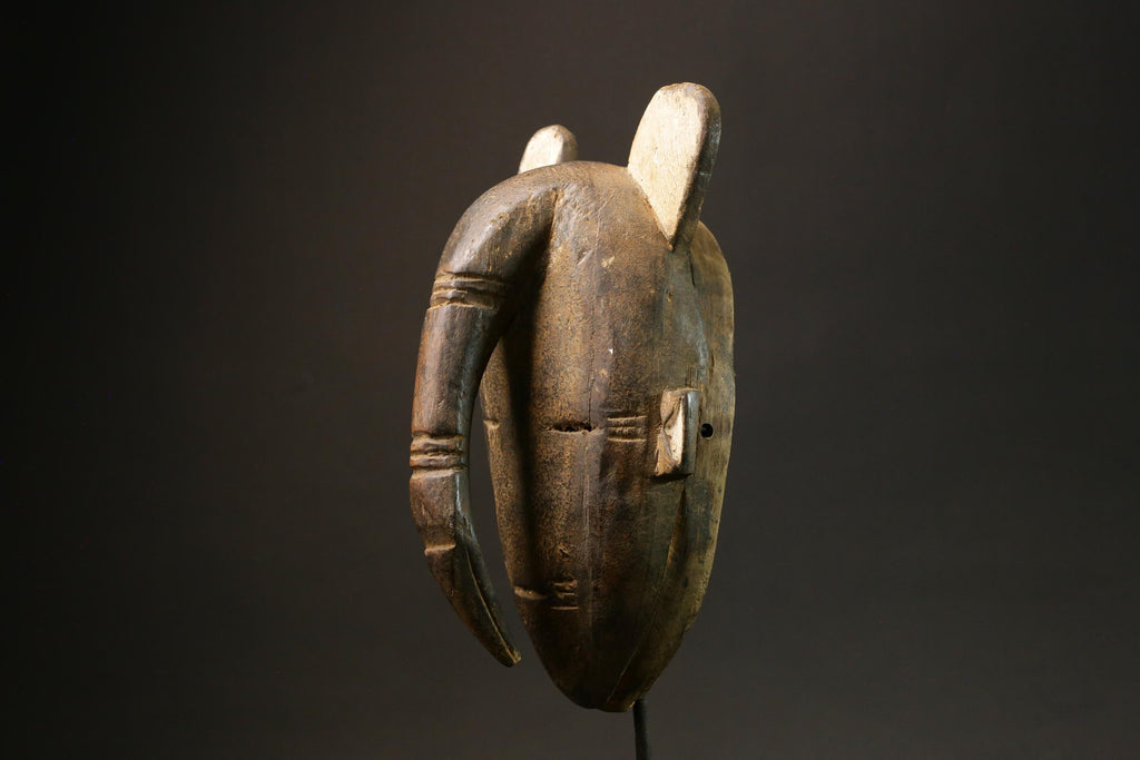 African Guro Mask - Handmade Carved Wood Wall Hanging with Elephant Nose Masks for wall-9120