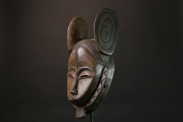 Antique African Guro Mask - Hand-Carved Wooden Mask for Wall Decor Masks for wall-8817