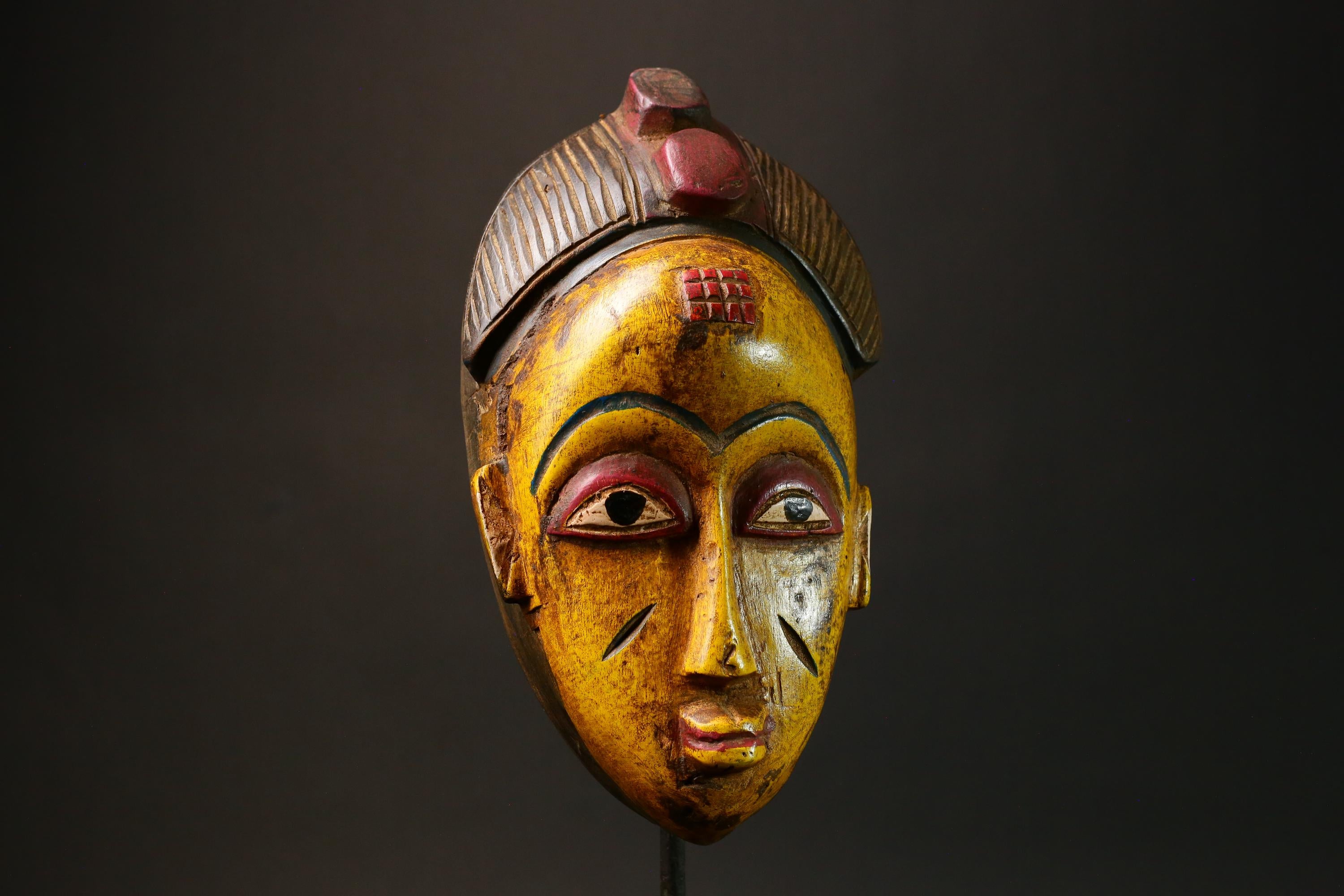 African Vintage African Baule Mask - Hand-Carved Wooden Figure for Unique Wall Decor - Authentic Ethnic Art Piece for Home Decor - G3161