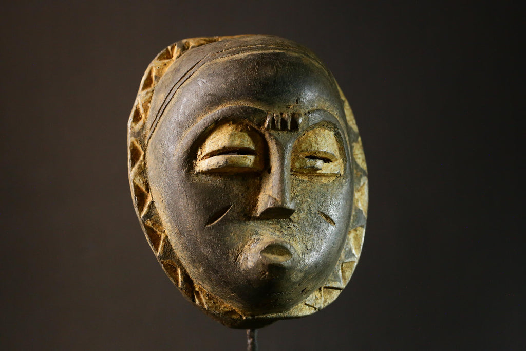 African mask Gugu Tribe African Mask The Face of the Sun Unique Cultural Collectible Art Piece 4928