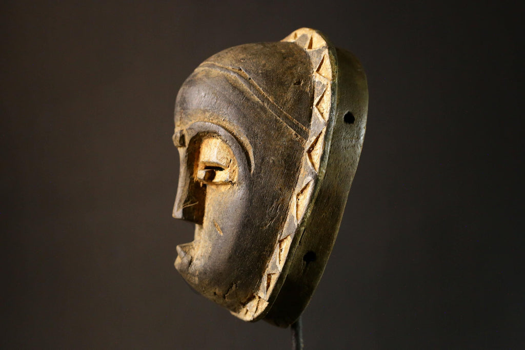 African mask Gugu Tribe African Mask The Face of the Sun Unique Cultural Collectible Art Piece 4928
