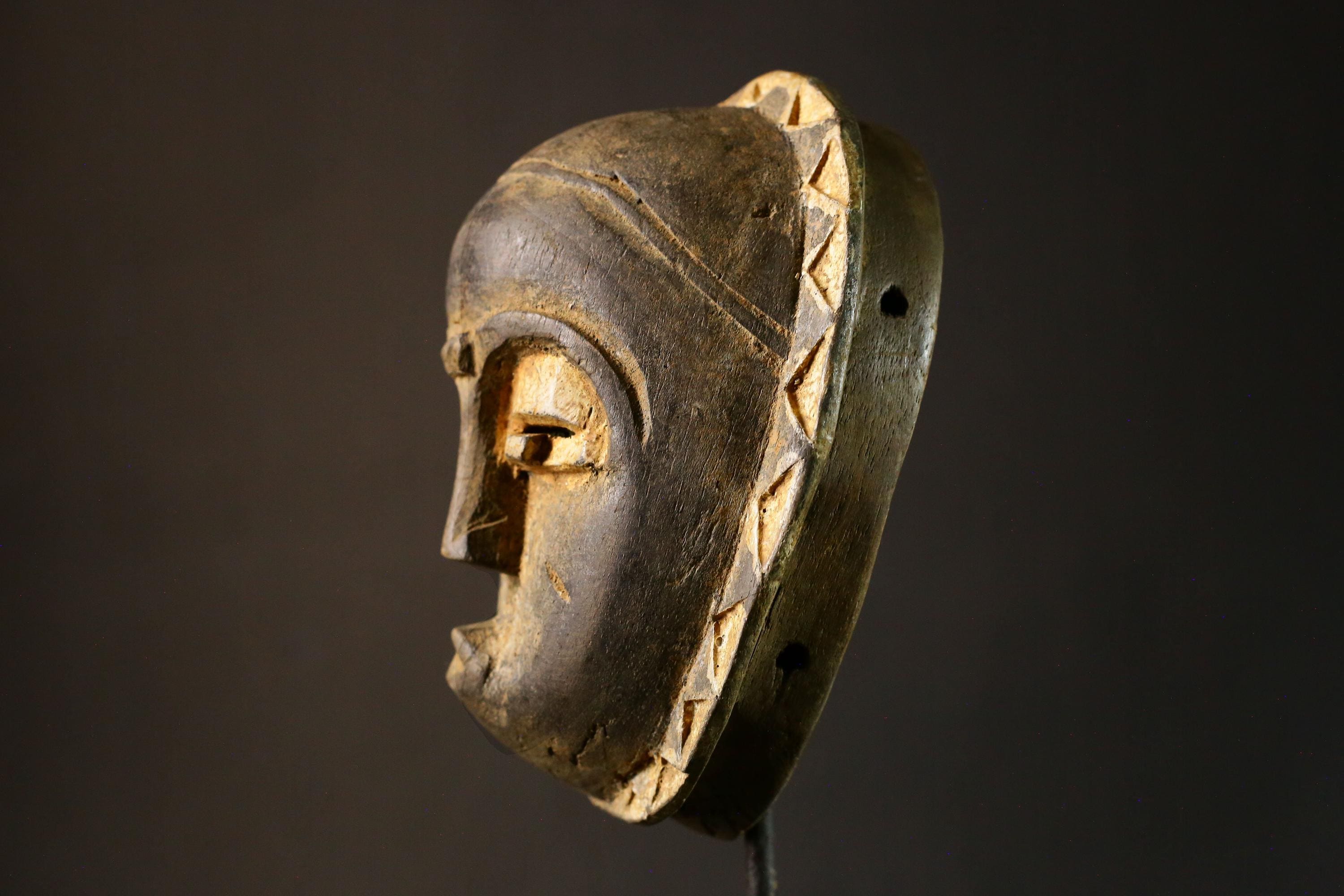 African mask Gugu Tribe African Mask The Face of the Sun Unique Cultural Collectible Art Piece 4928