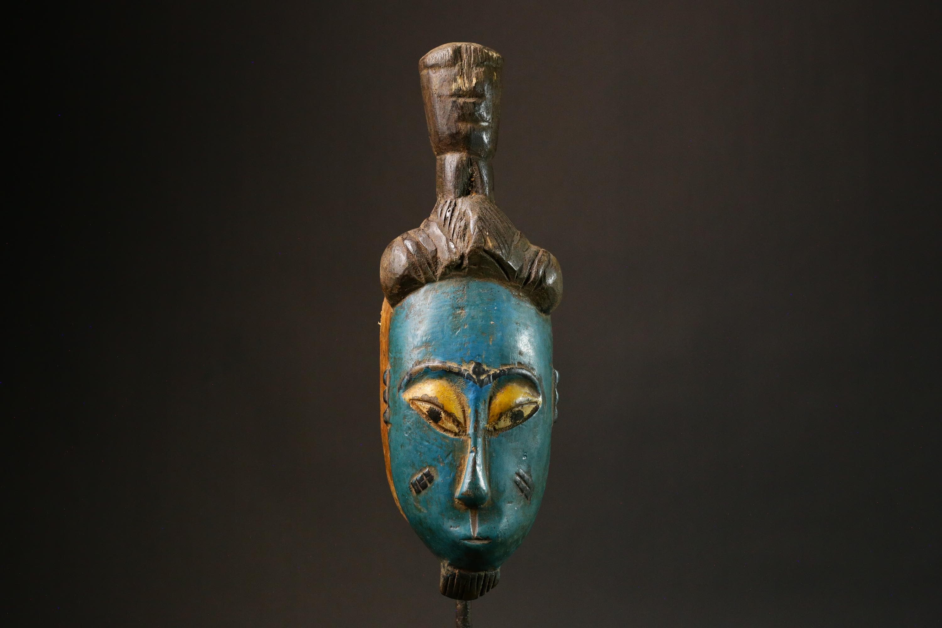 African Authentic Guro Baule Hand-Carved Wooden Tribal Art Face Mask - Unique  Decor - Stunning Wall Piece for Cultural Home Accents - 9211