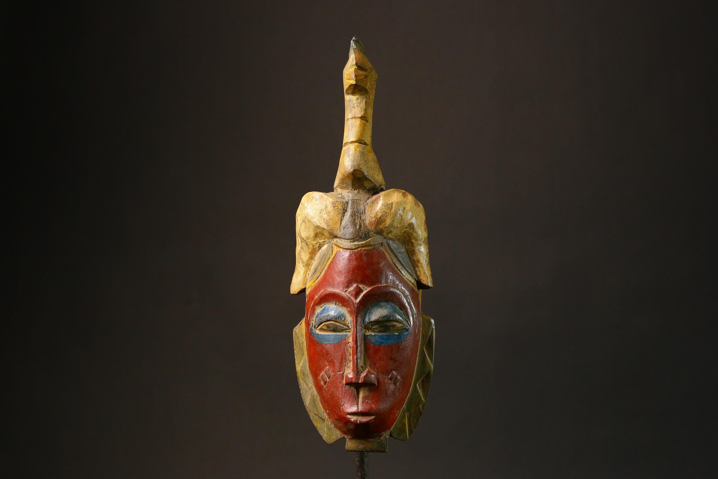 Authentic African Vintage Hand-Carved Wooden Tribal Art Face Mask - Unique Guro Baule Decor for Home - Ethnic Wall Art Piece - 9214