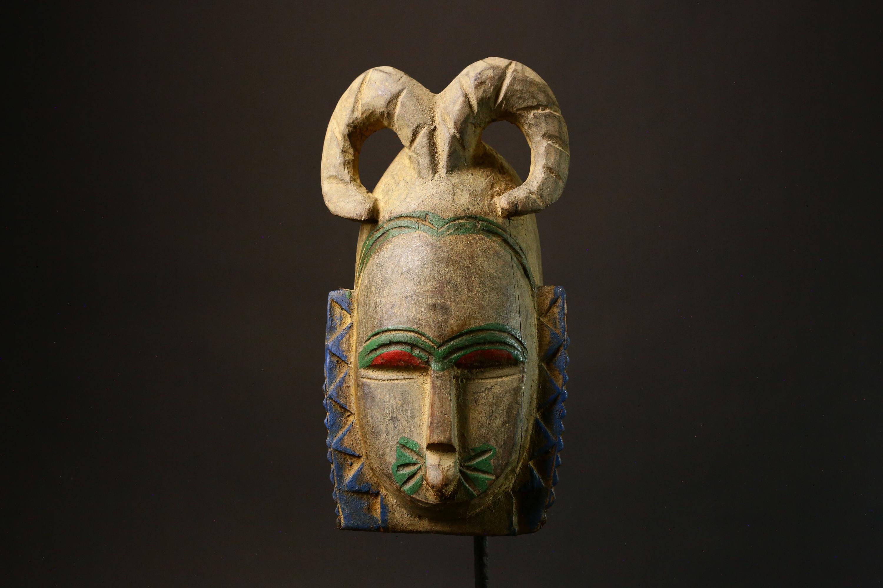 African mask Traditional African Carved Wooden Tribal Mask - Unique Guro Art Mask for Home Decor-4692