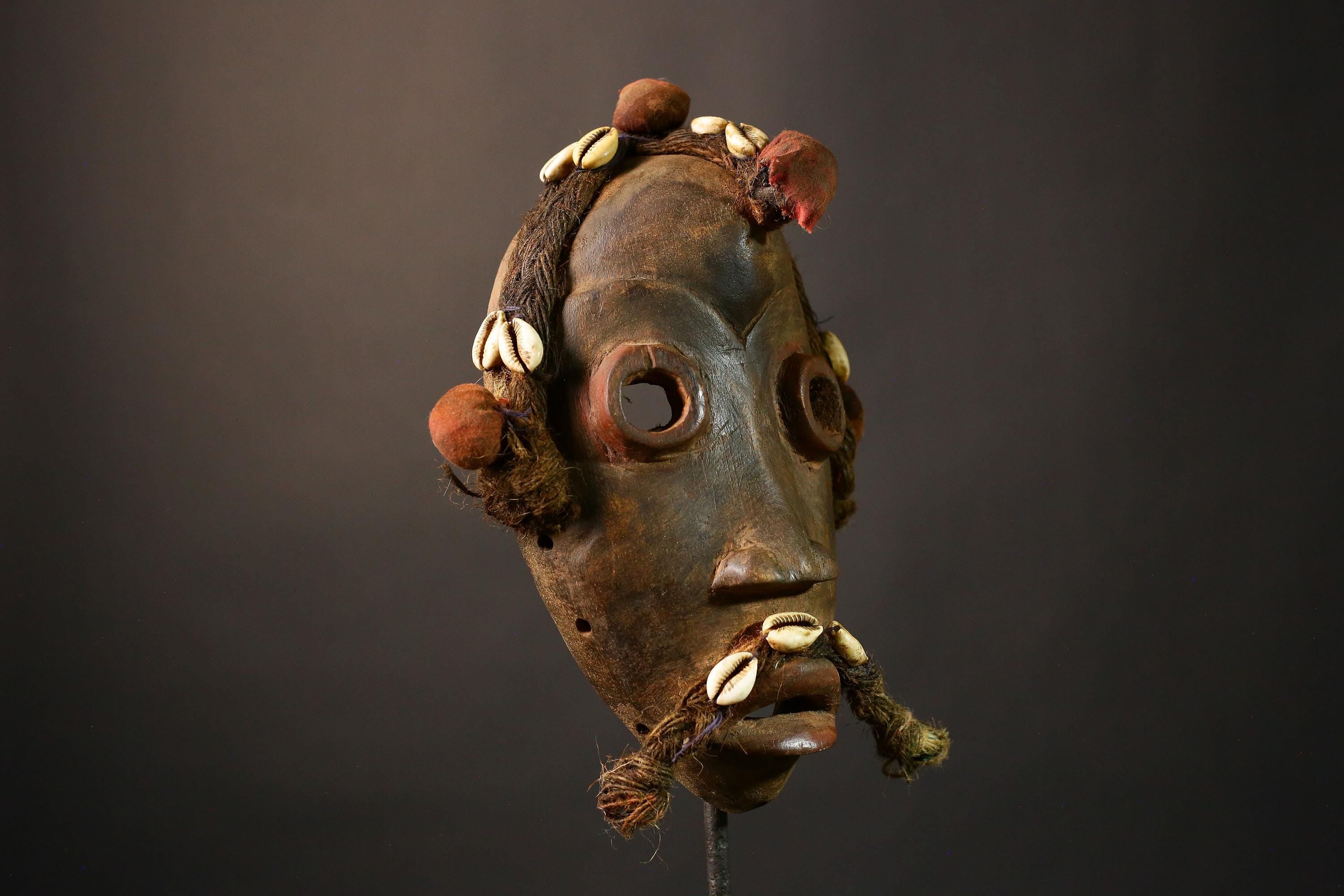 African mask Hand Carved Tribal Face Mask DAN Wood Sculpture Ethnic Home Decor Unique Passport Mask Art Cultural Wall Hanging Decor-5079