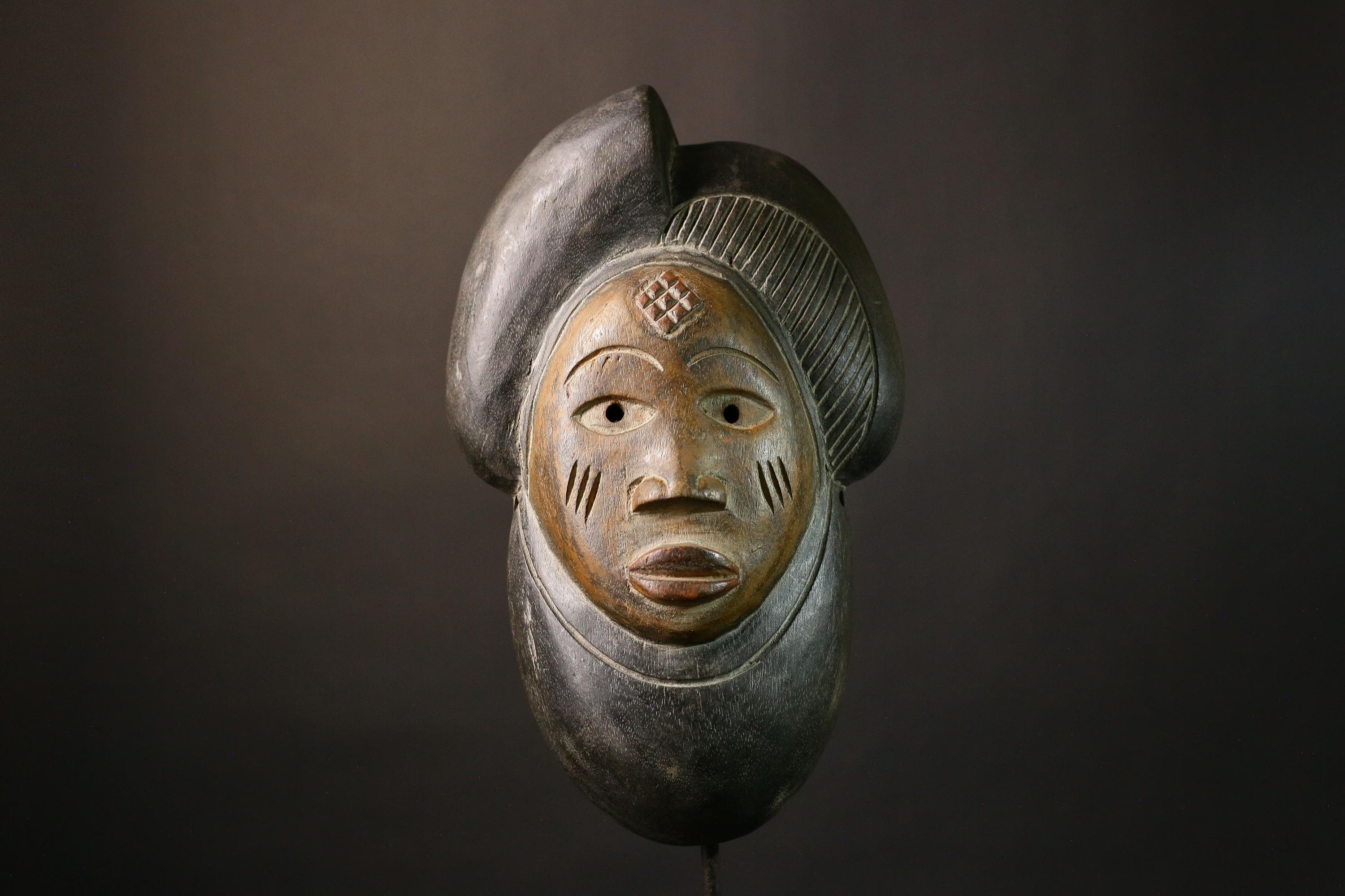 African Tribal Wood Mask Puno Okuyi Mukudji Society Unique Gabon Decor Cultural Artwork for Home Accent Vintage Ethnic Mask Collection-G1941
