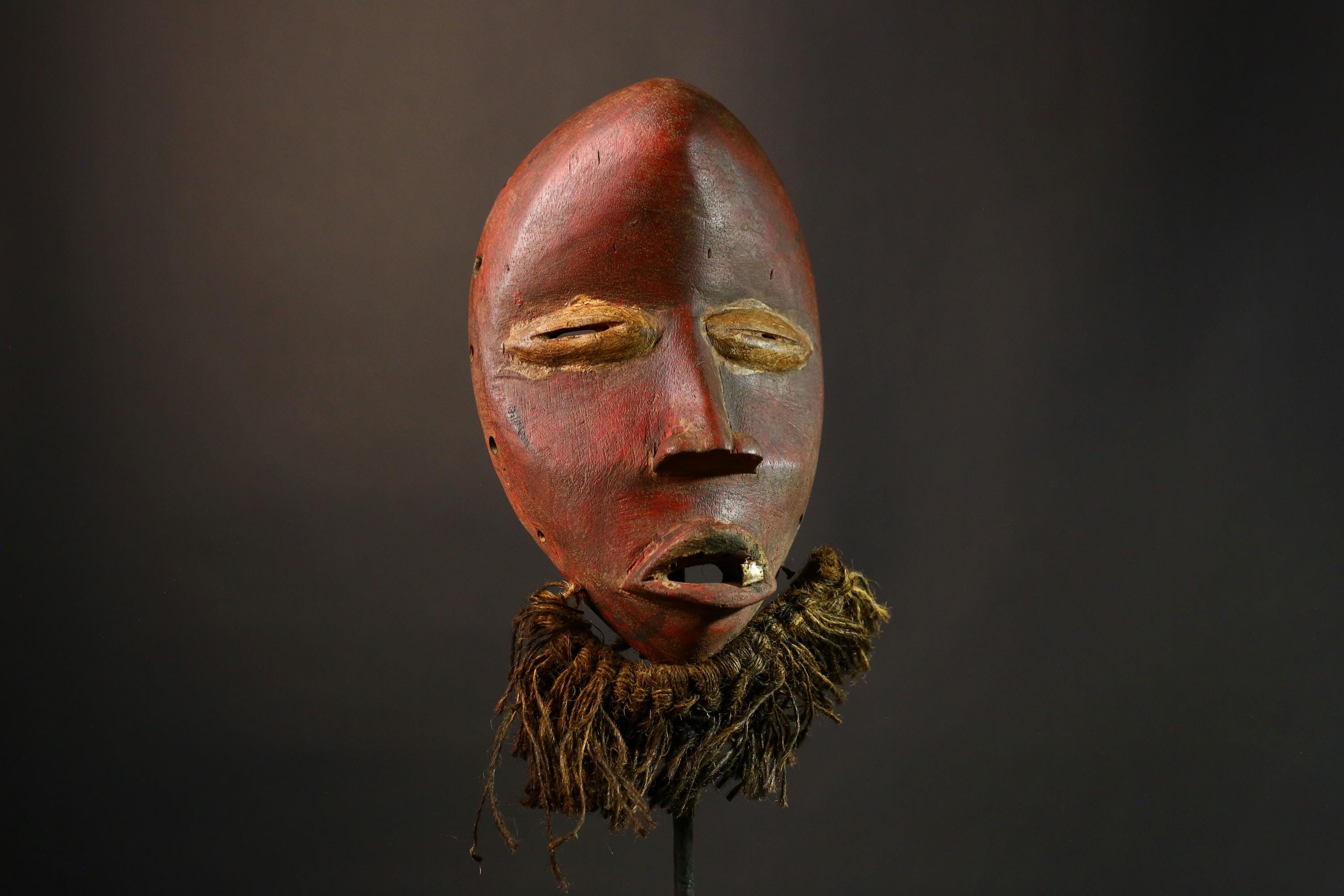 African masks Antique Tribal Masks, Vintage Hand-Carved Wood Gunyéya Face Mask Art, Unique Cultural Decor from Côte d'Ivoire-5130