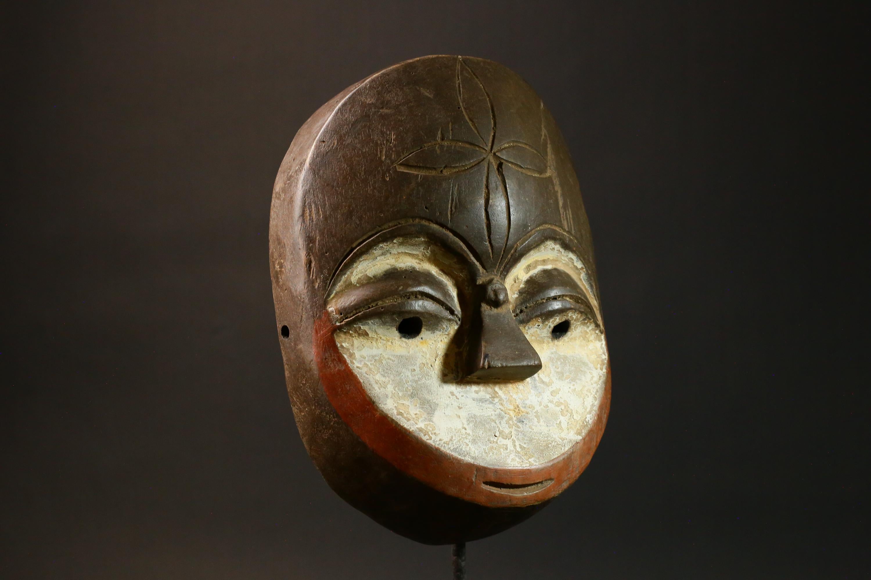 Antique African Lega Mask Unique Tribal Face Vintage Decor Handcrafted Art Clean Geometry Authentic Piece for Home Display - G1665