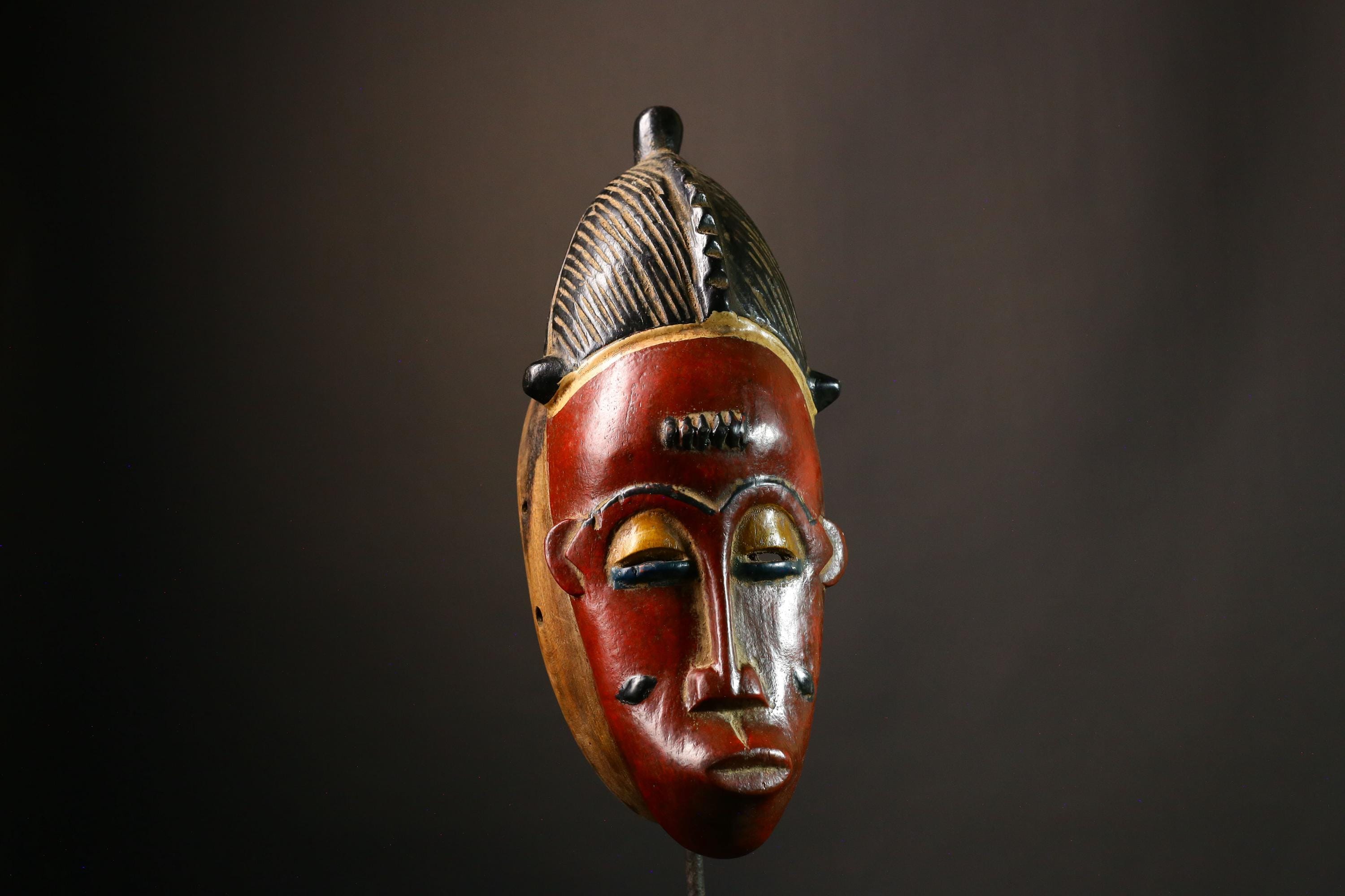 African Mask Authent Traditional Yaure Tribe Wall Mask, Hand-Crafted Brown Art Collectible, Unique Cultural Home Decor Piece for Art -9438
