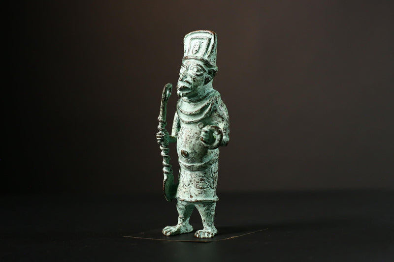 African Sculpture - Unique Tribal Art Brass Figure with Intricate Carved Wax Technique - Perfect for Ethnic Home Décor and Collectors-G1553