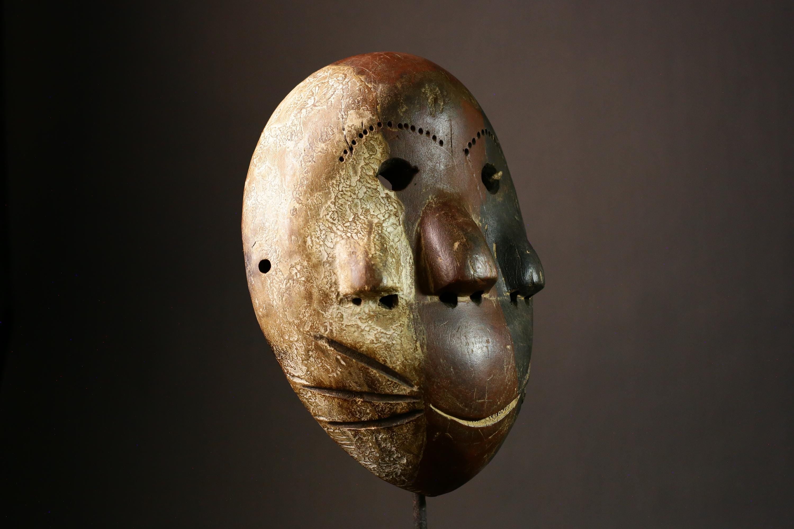 African mask Tribal Wood Masks Vintage Wall Hanging Lega Mask Unique Home Décor Authentic Handcrafted Art Cultural Accent - 9328