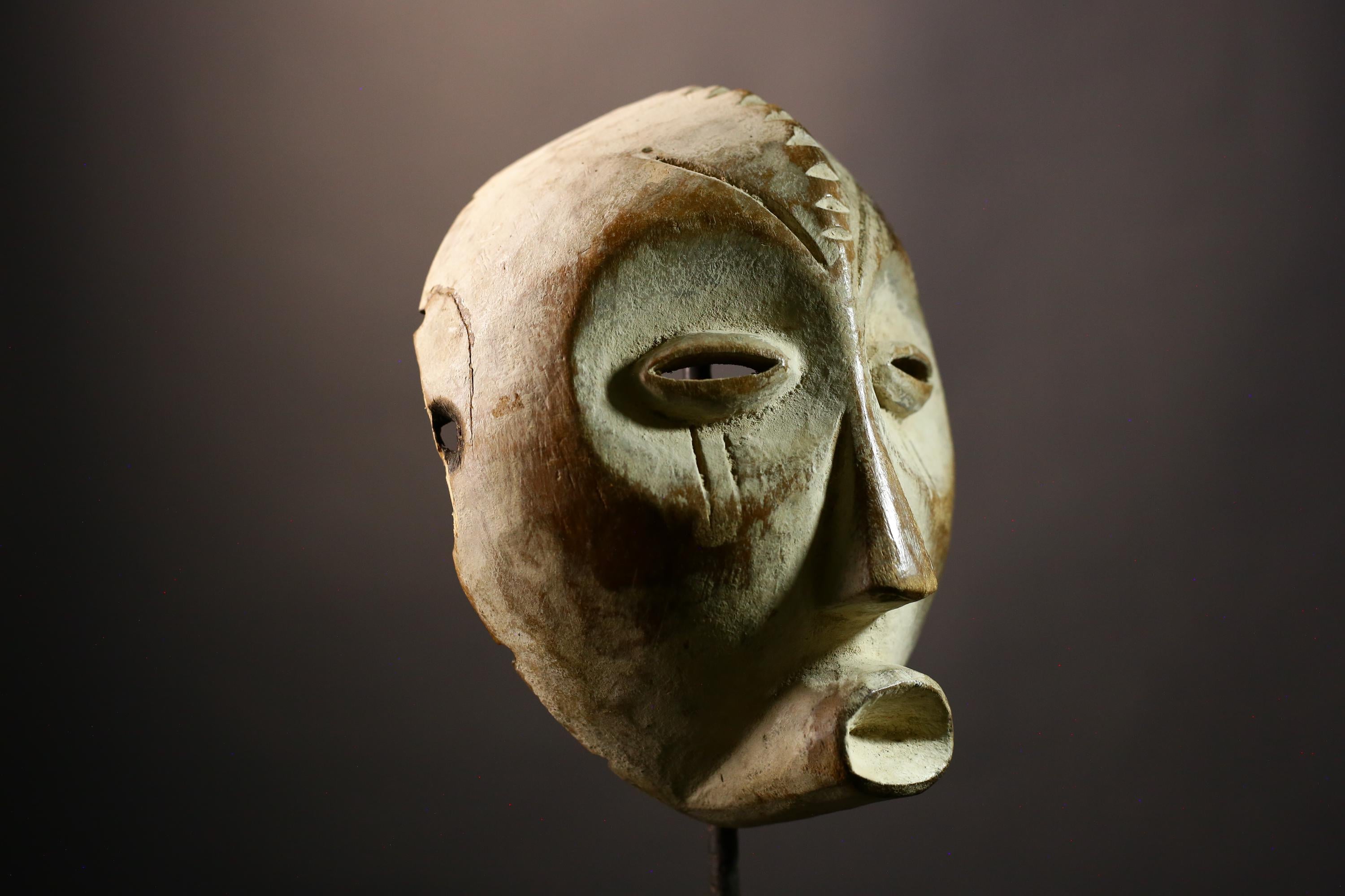 Vintage African Lega Mask Traditional Carved Wall Hanging Art Unique Home Decor for Cultural Elegance and Artistic Interior Design-G3617