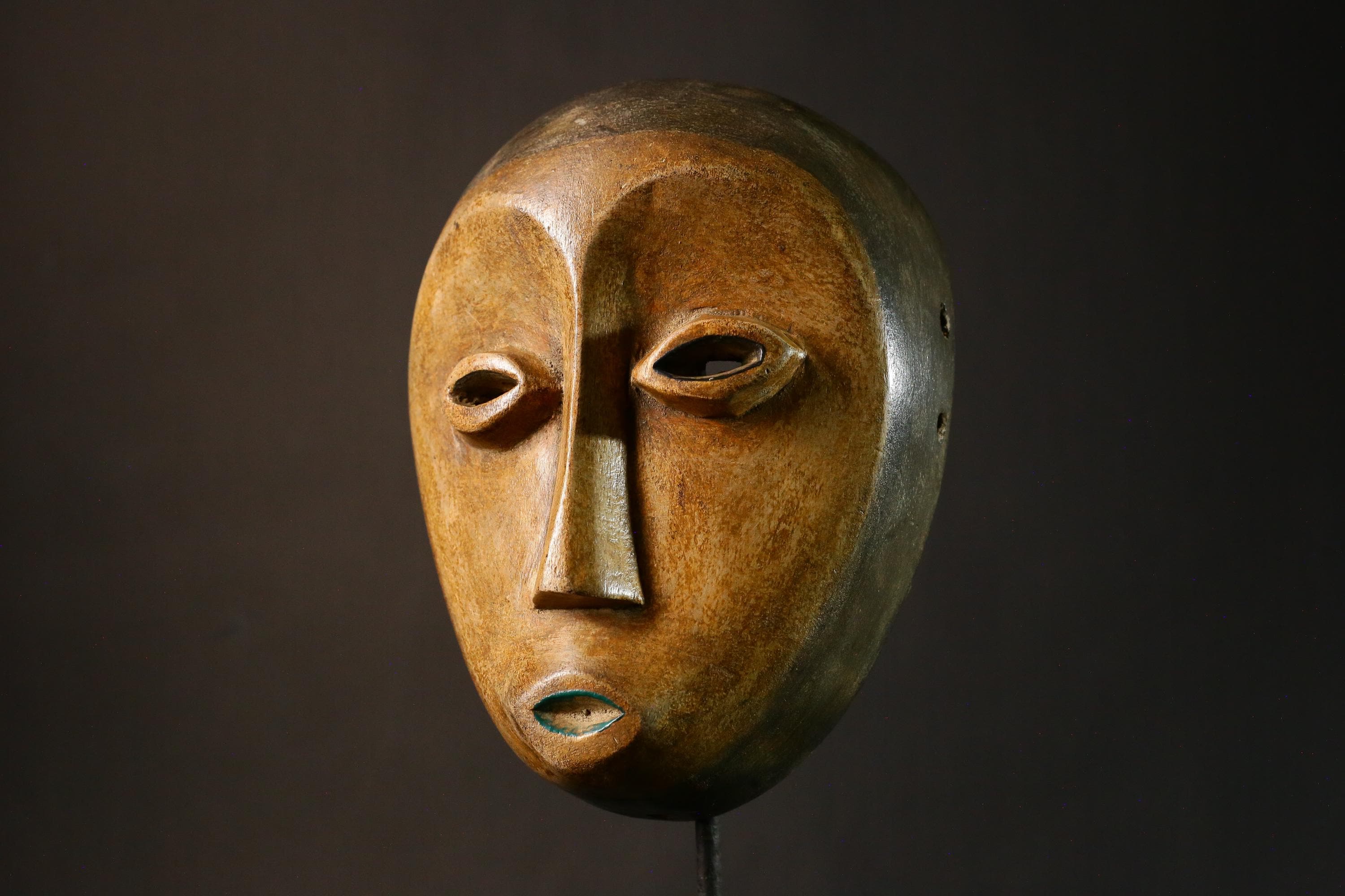 African Mask Limu Face Mask Bwami Society Art from Democratic Republic of Congo Unique Decor G3393