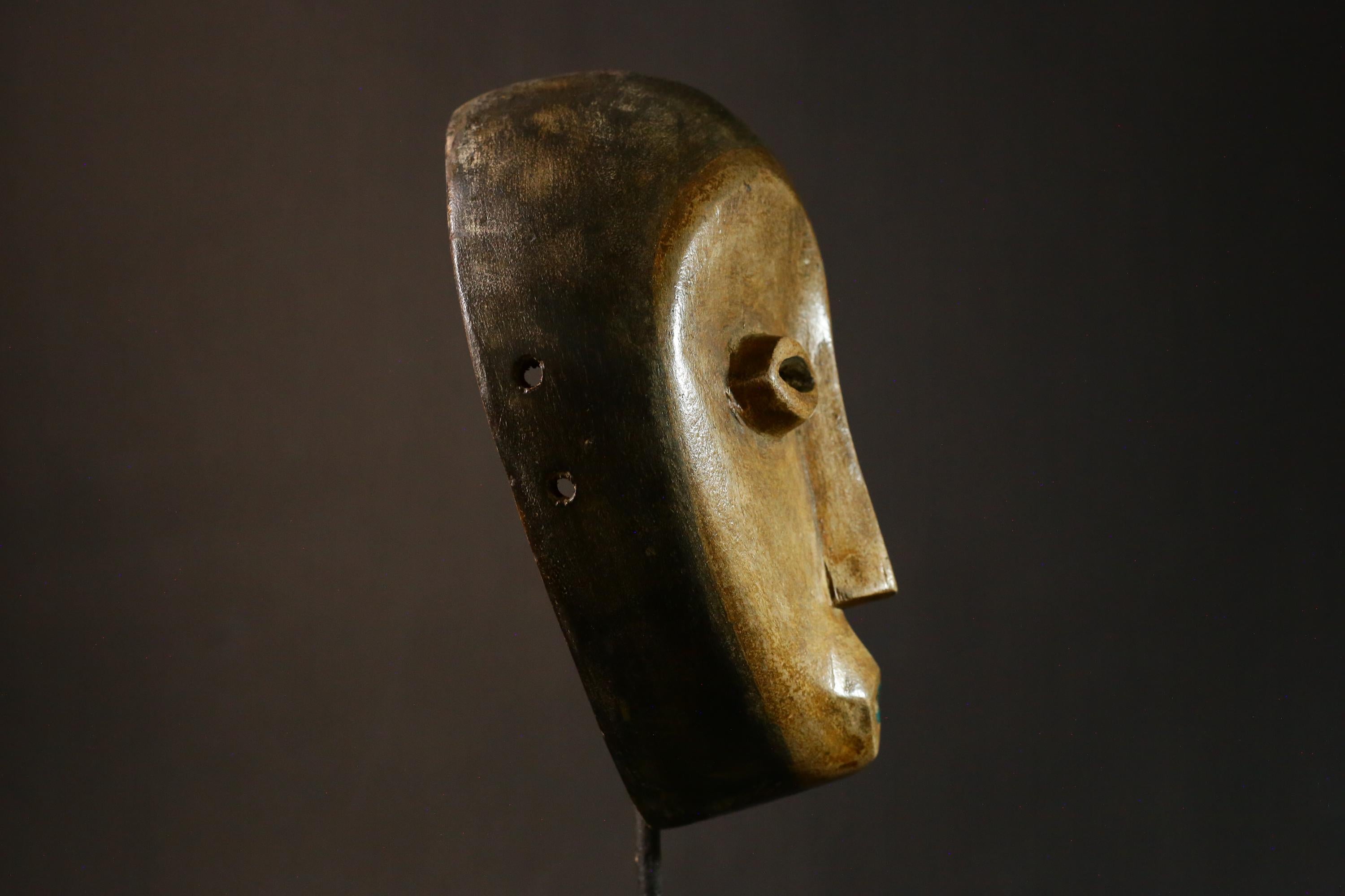 African Mask Limu Face Mask Bwami Society Art from Democratic Republic of Congo Unique Decor G3393