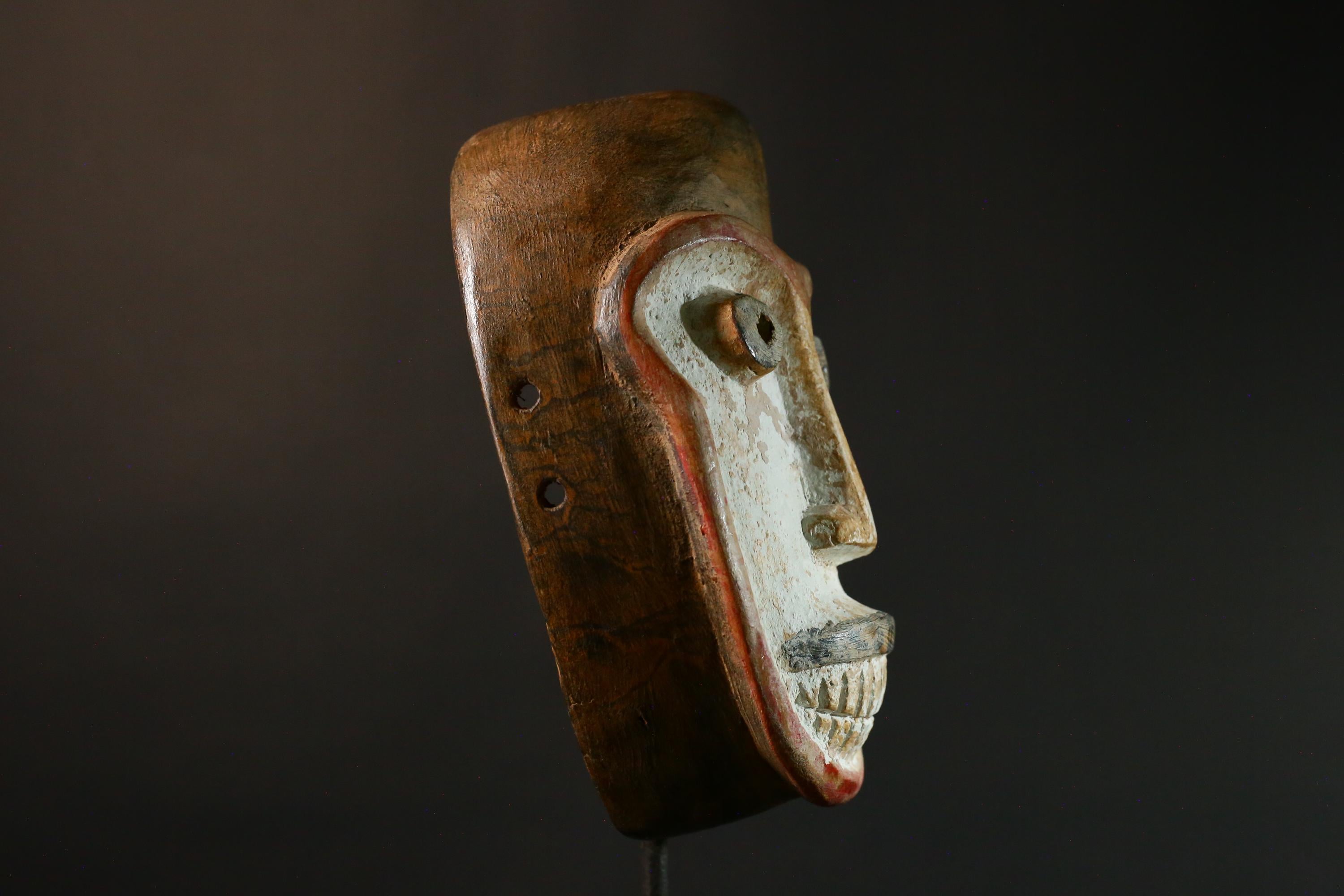 African mask Antique Handcrafted Unique Dance Mask with Tubular Eyes Relief Wooden Tribal Art Decorative Decor G3442