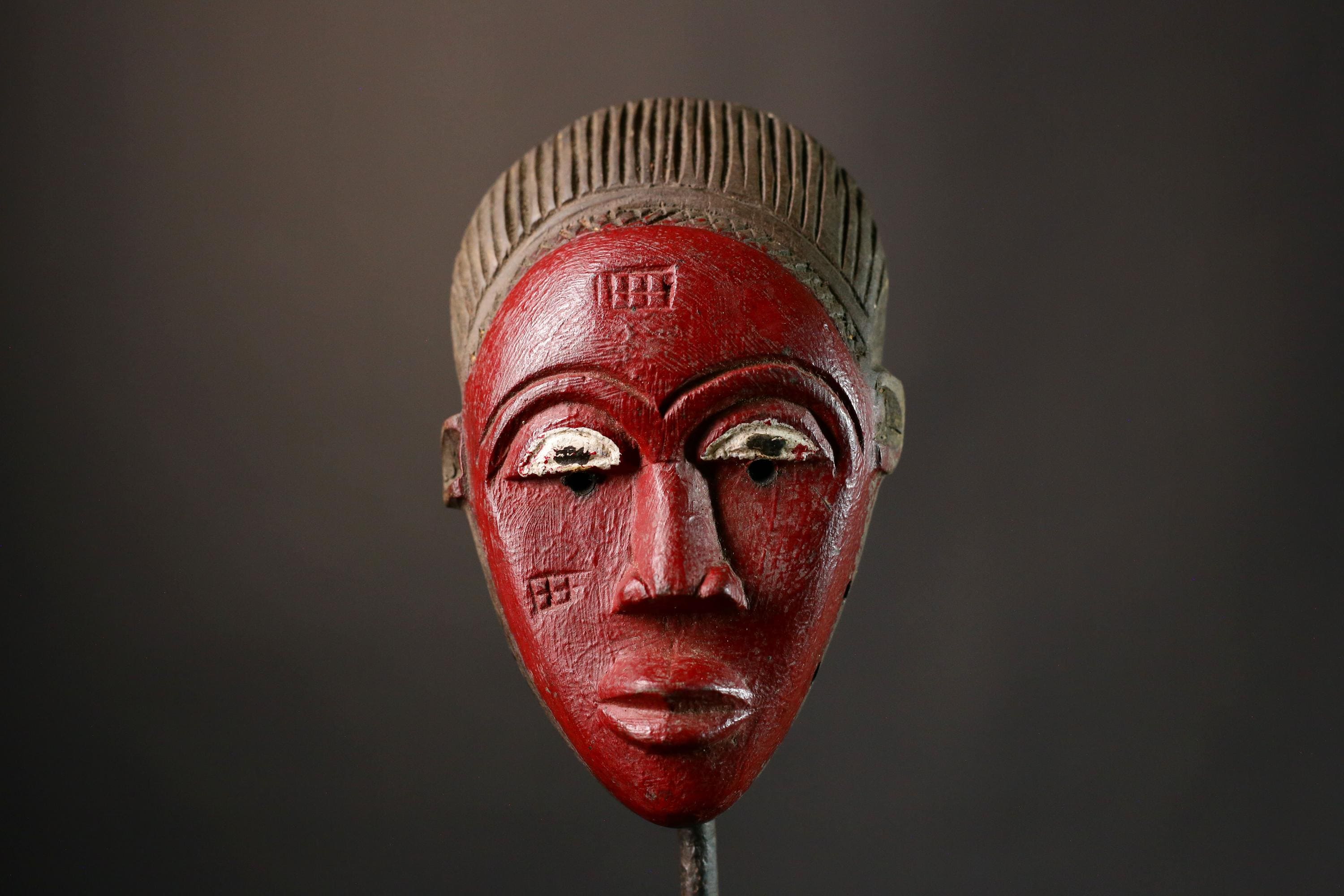 African Vintage Hand Carved Guro Baule African Wall Hanging Mask Unique Ethnic Art Decor Collectible Home Accent-8126