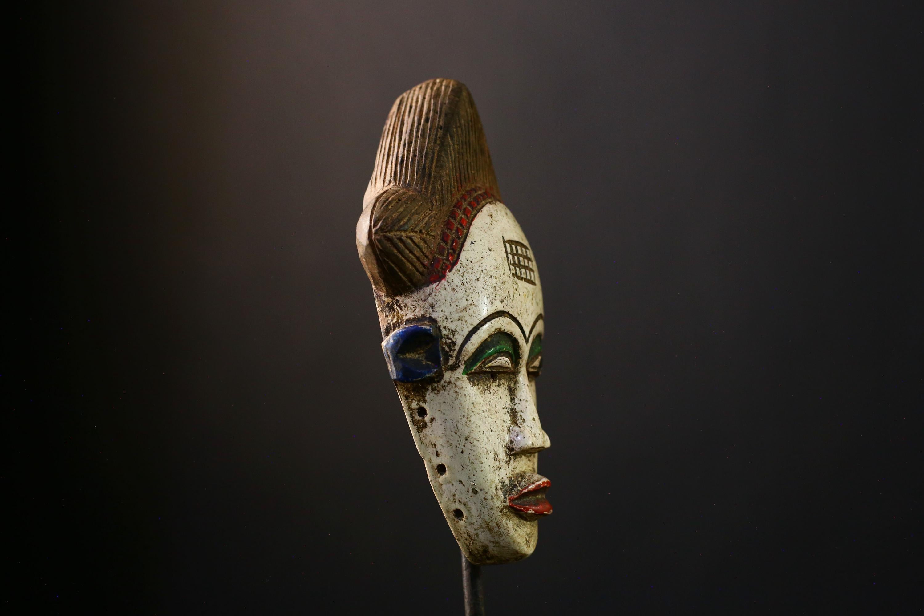 African Mask - Antique Guro Wooden Tribal Face Art, Vintage Wall Hanging Decor, Unique Cultural Sculpture, Ethnic Home Accent Piece-9604