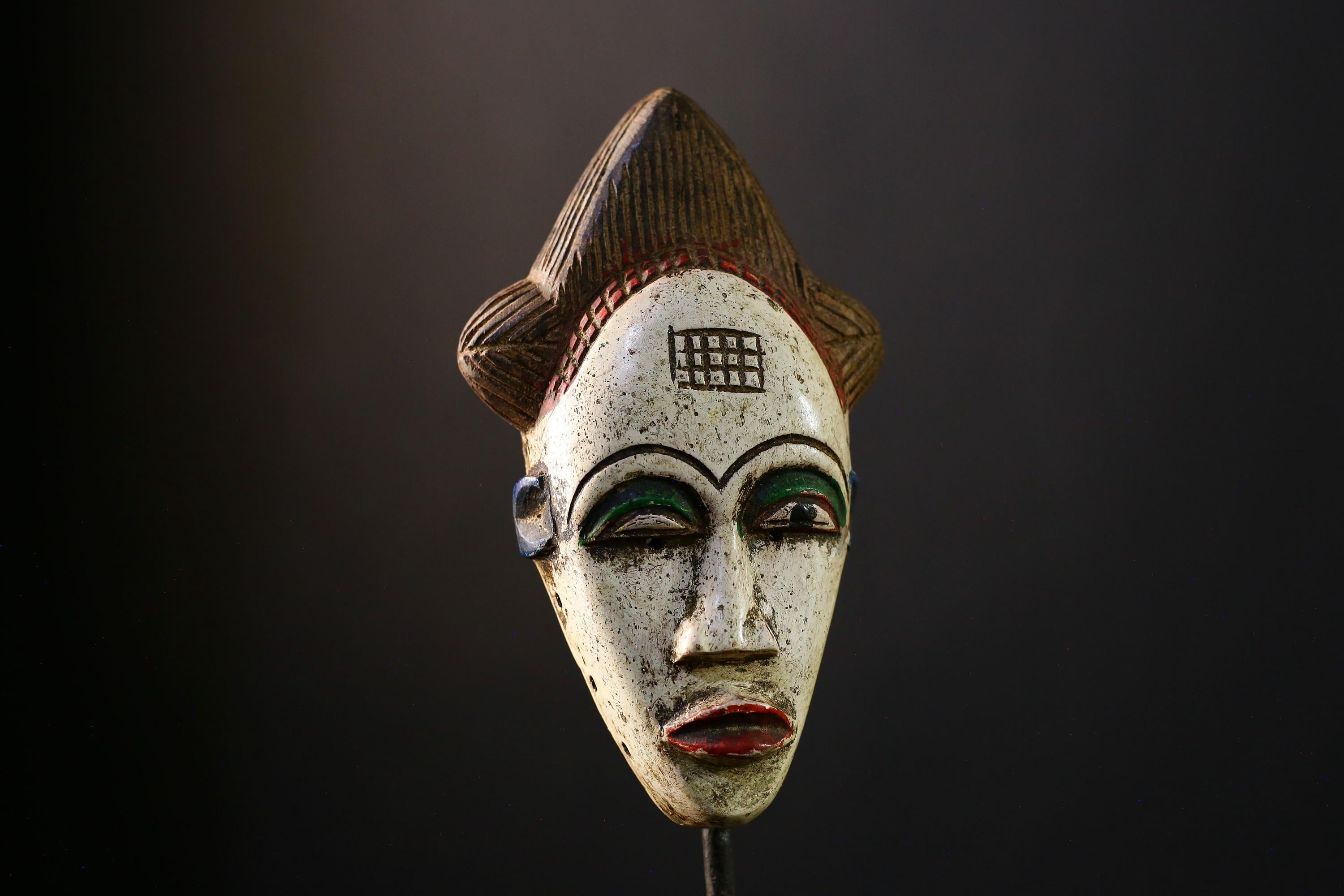 African Mask - Antique Guro Wooden Tribal Face Art, Vintage Wall Hanging Decor, Unique Cultural Sculpture, Ethnic Home Accent Piece-9604