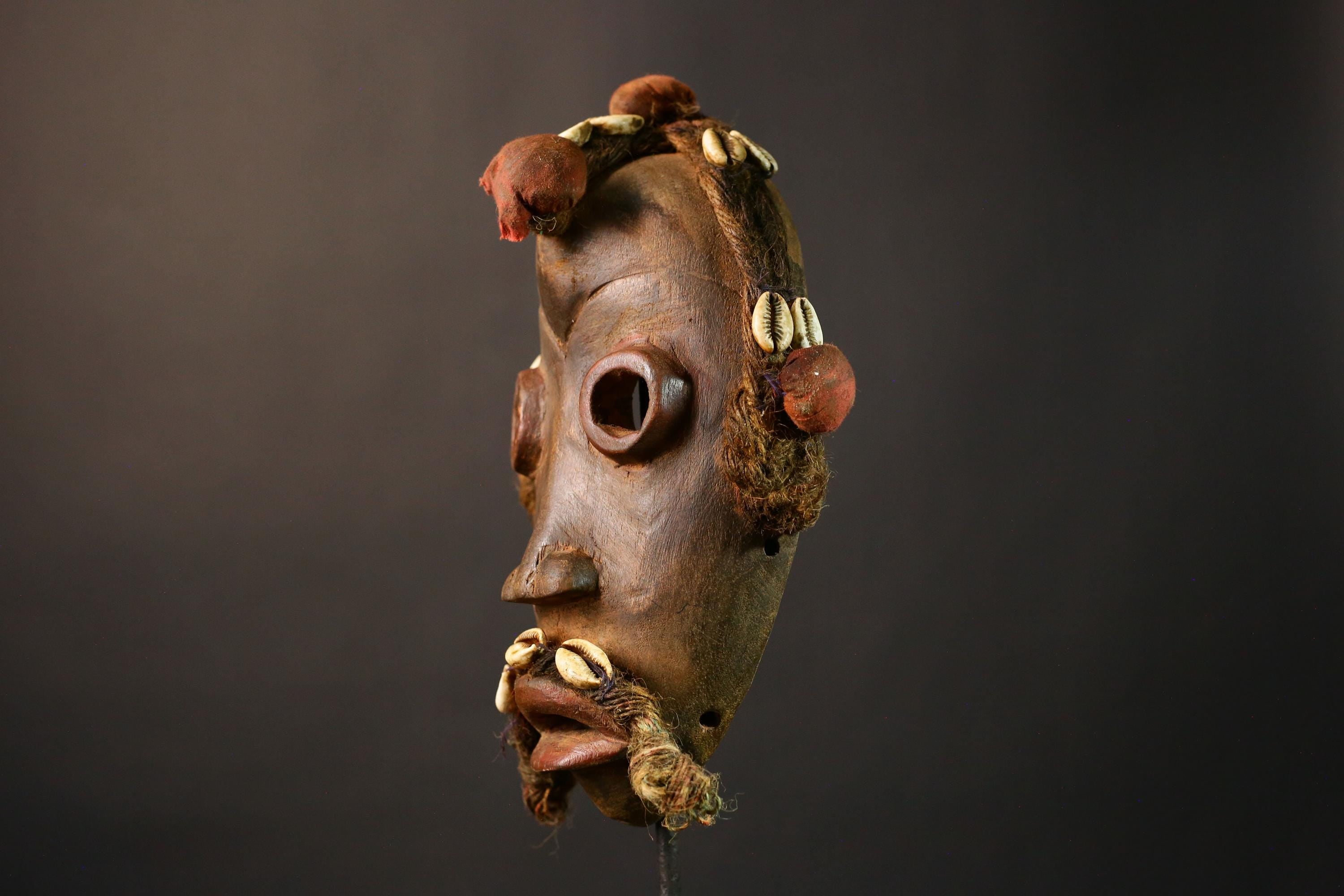 African mask Hand Carved Tribal Face Mask DAN Wood Sculpture Ethnic Home Decor Unique Passport Mask Art Cultural Wall Hanging Decor-5079