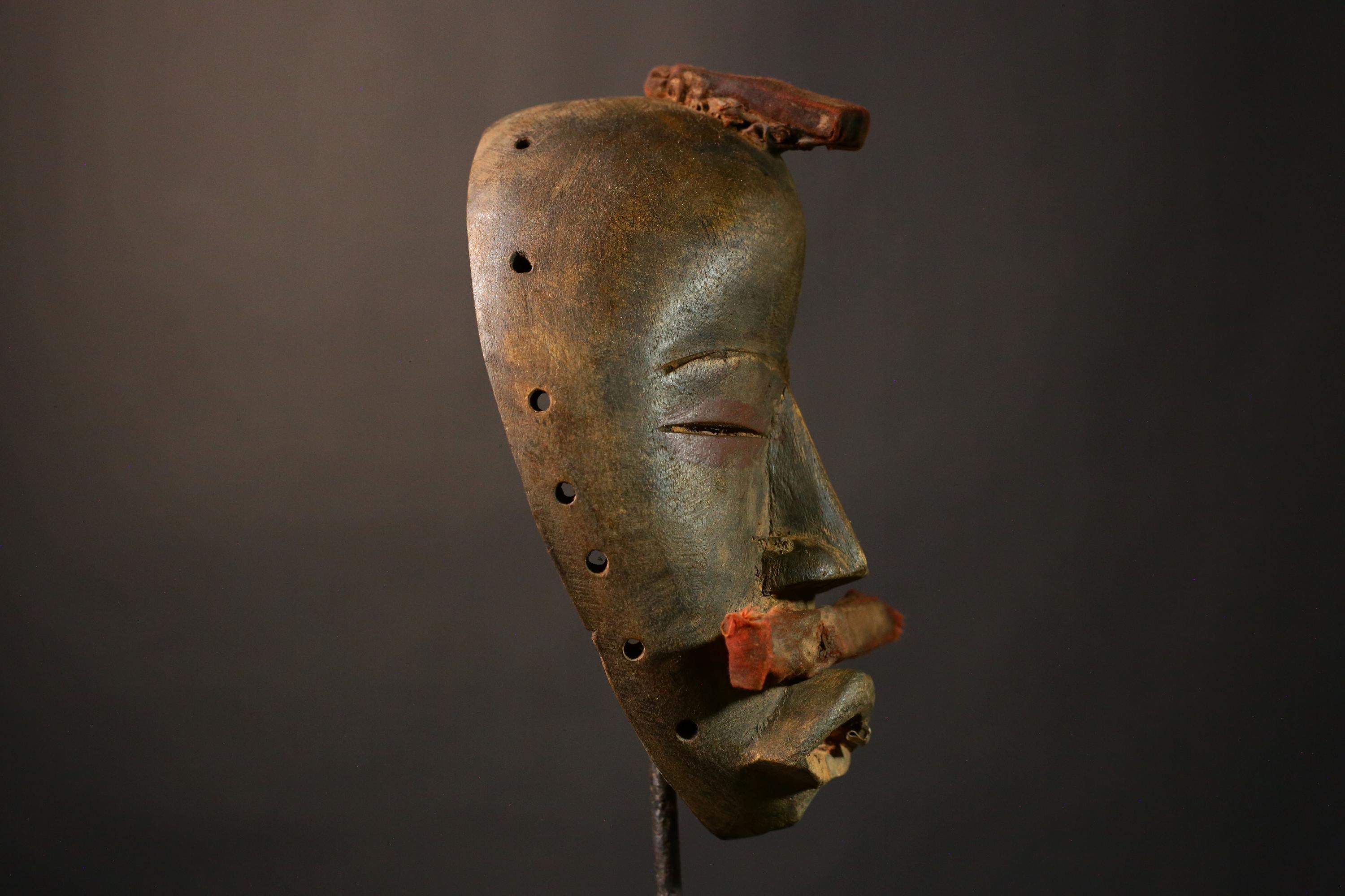 African mask Authentic Vintage Tribal Face Mask Dan Wood Antique Cultural Artifact Unique Ethnic Home Decor Handcrafted Wall Art Decor-5083