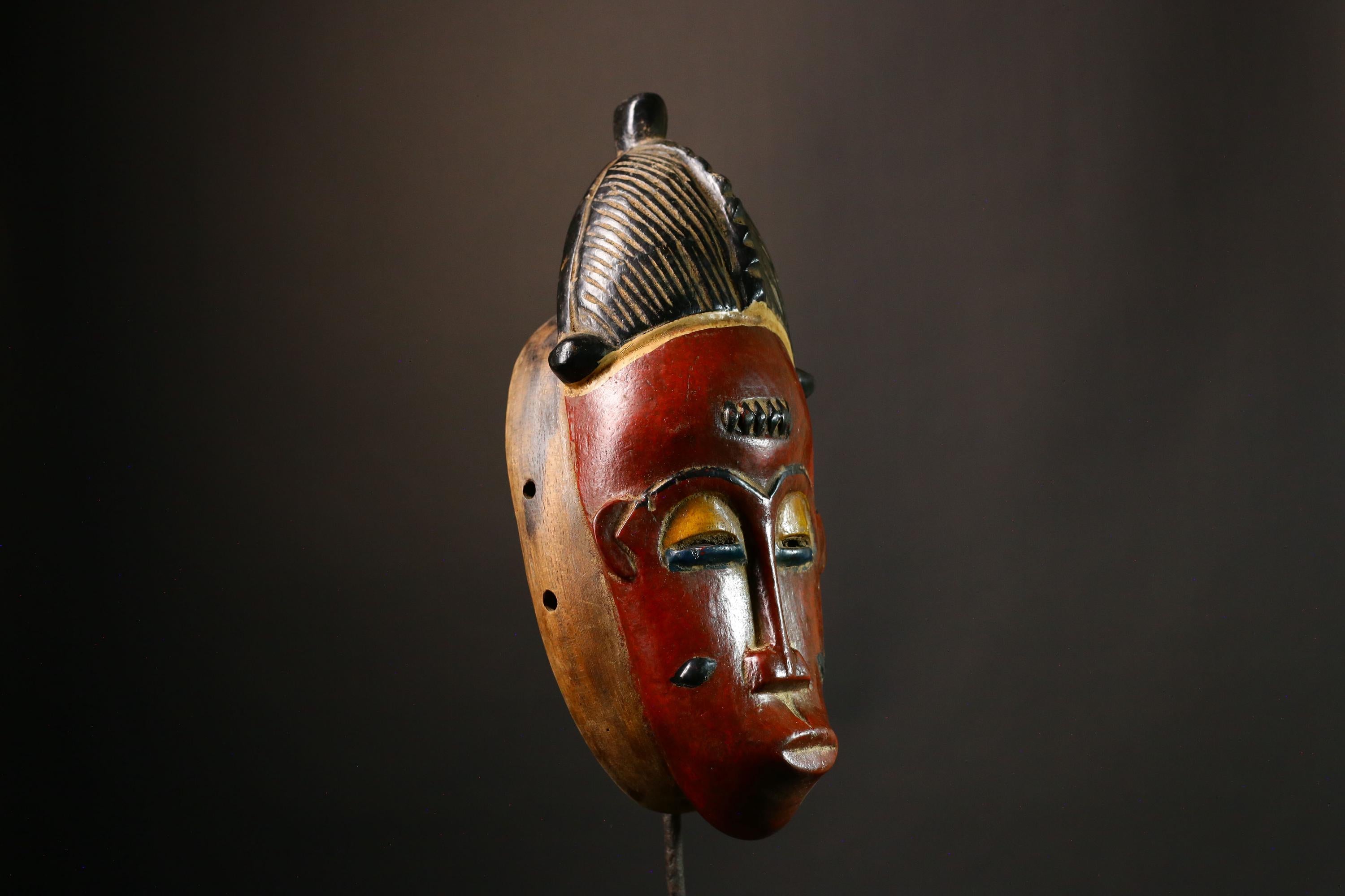 African Mask Authent Traditional Yaure Tribe Wall Mask, Hand-Crafted Brown Art Collectible, Unique Cultural Home Decor Piece for Art -9438