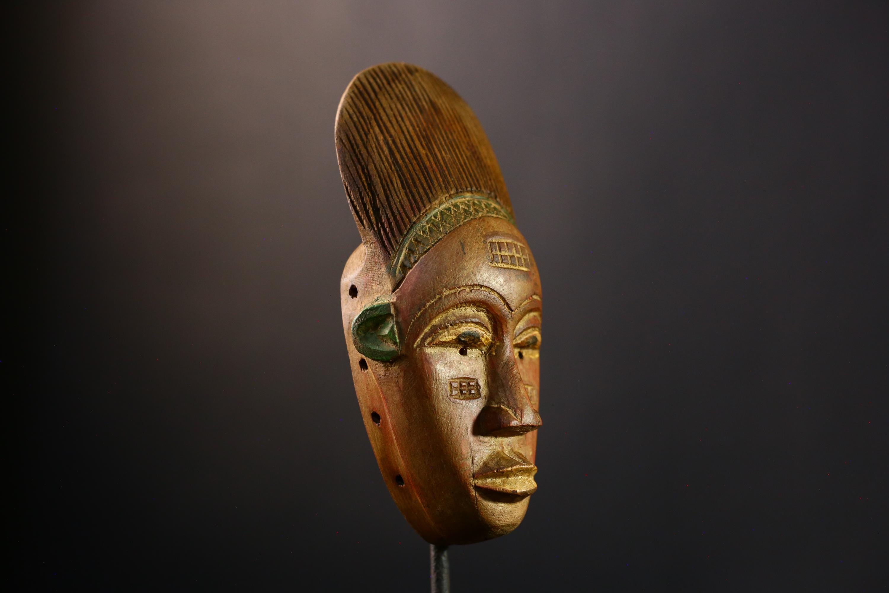 African Mask - Vintage Guro Tribe Hand-Carved Art - Unique Wall Decor from Côte d'Ivoire for Cultural Collectibles and Home Display-9645
